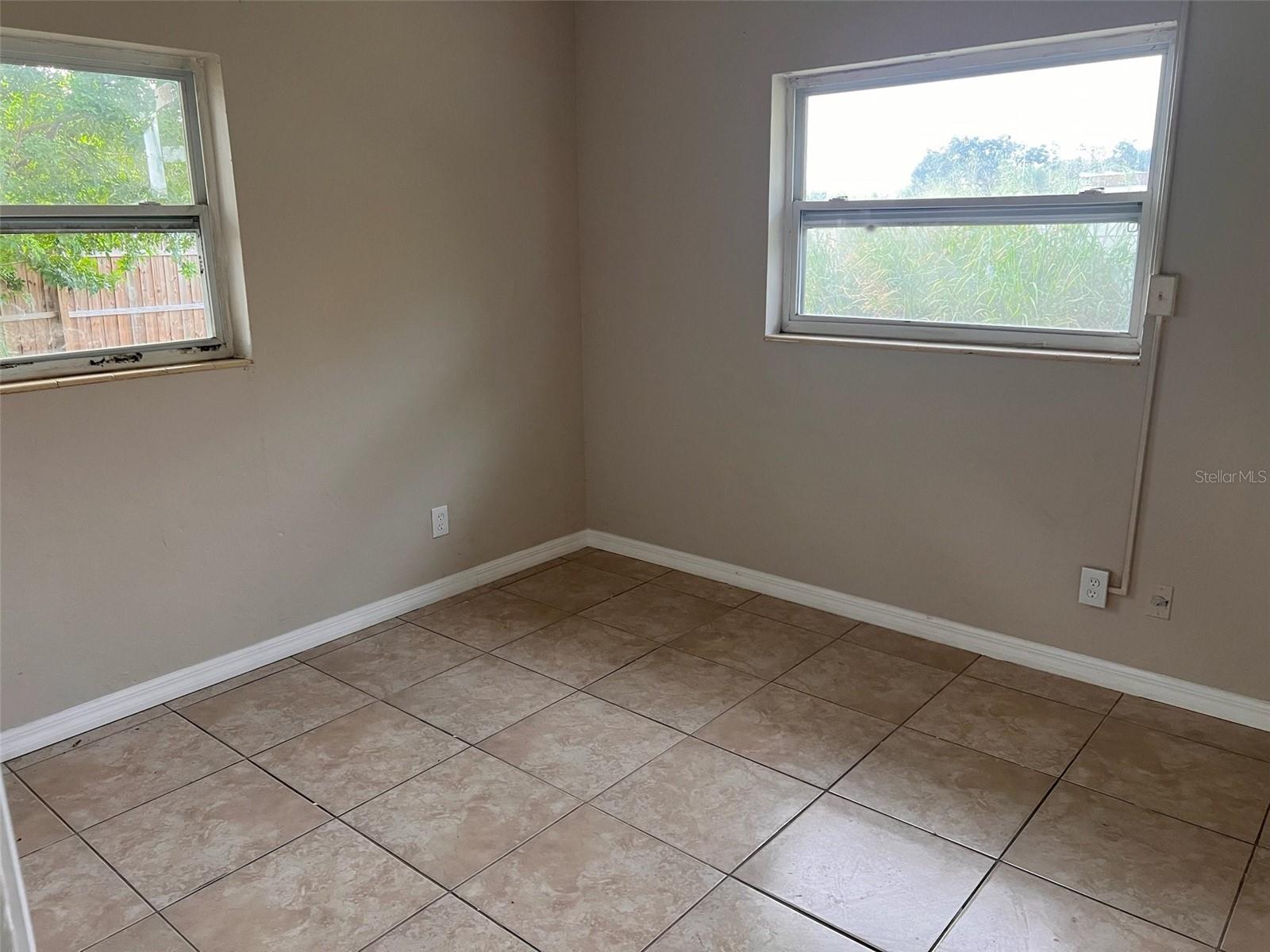 3633 Roxane Blvd Property Photo 4