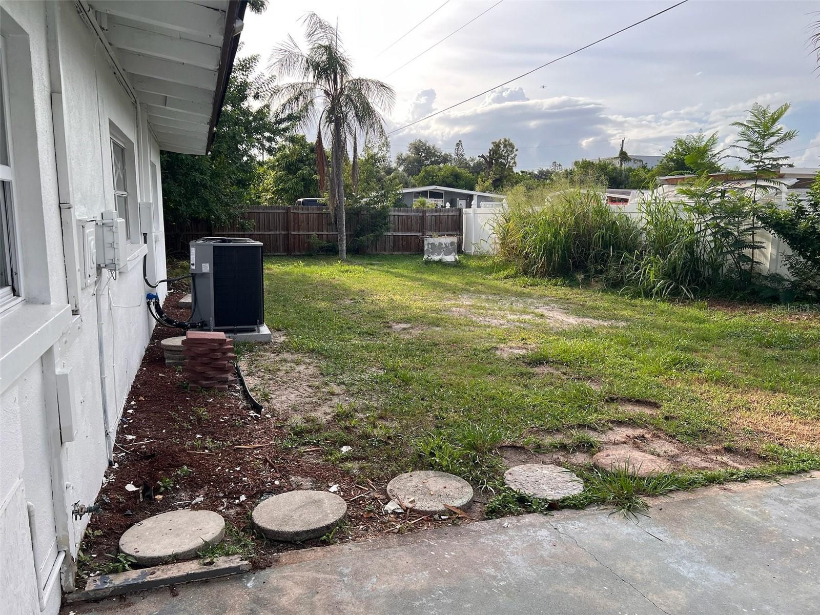 3633 Roxane Blvd Property Photo 12