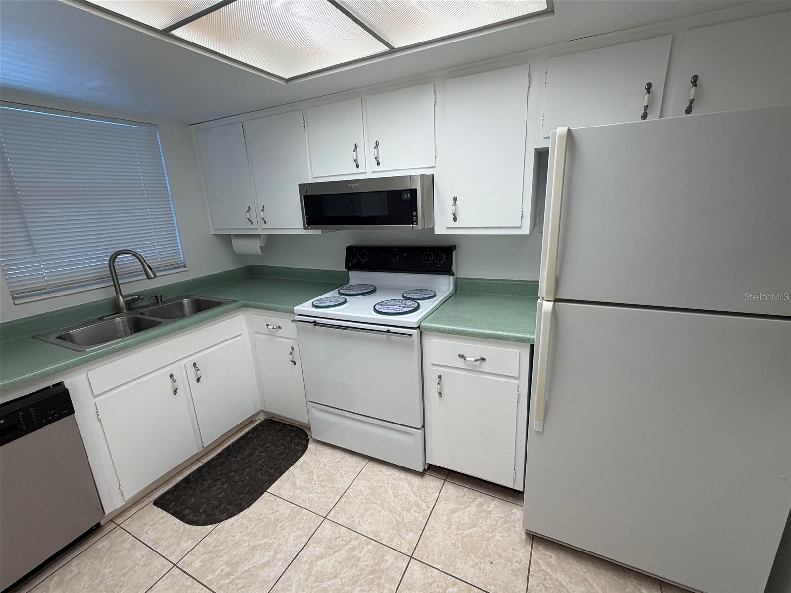 6031 Arlene Way Property Photo 3