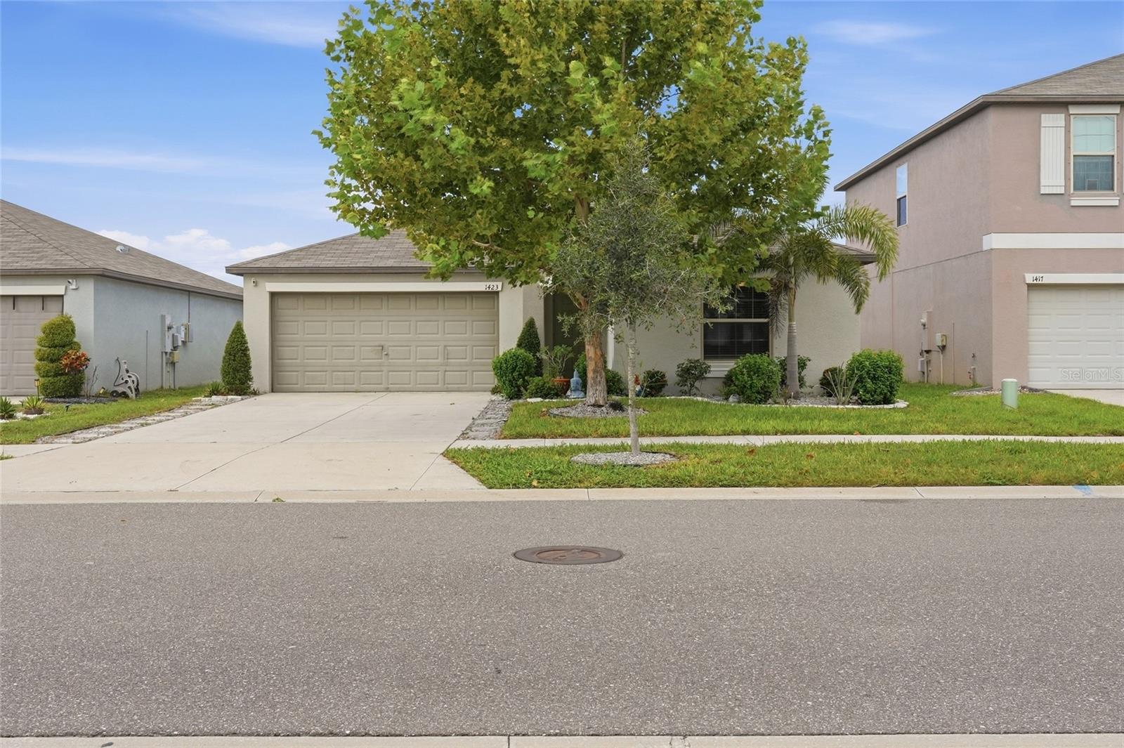 1423 Golden Glow Dr Property Photo 6