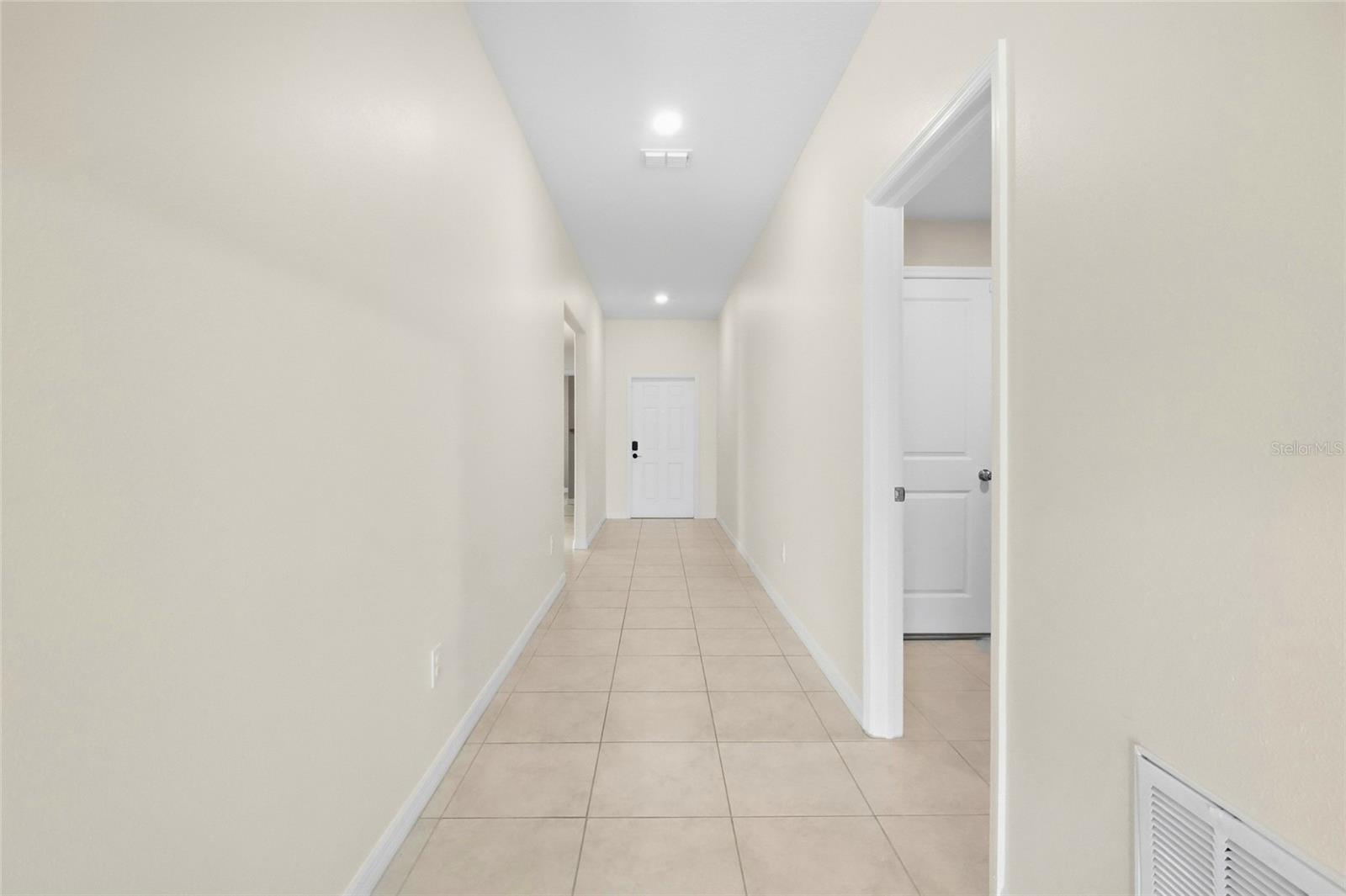 1423 Golden Glow Dr Property Photo 13