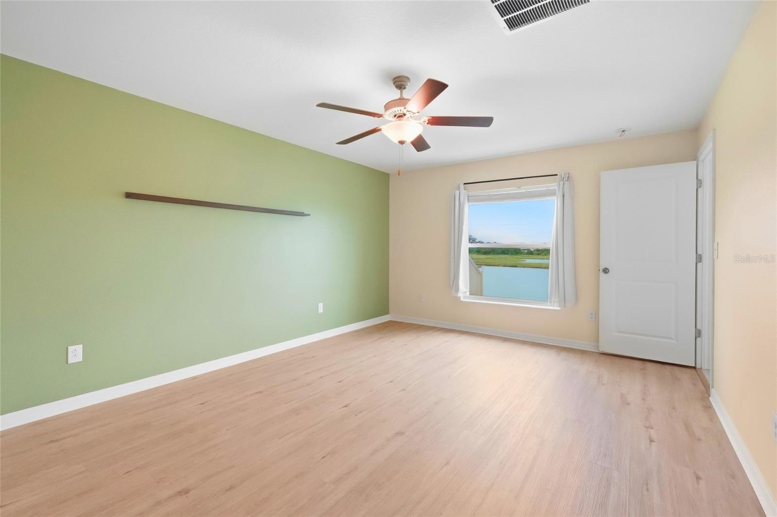 1423 Golden Glow Dr Property Photo 31