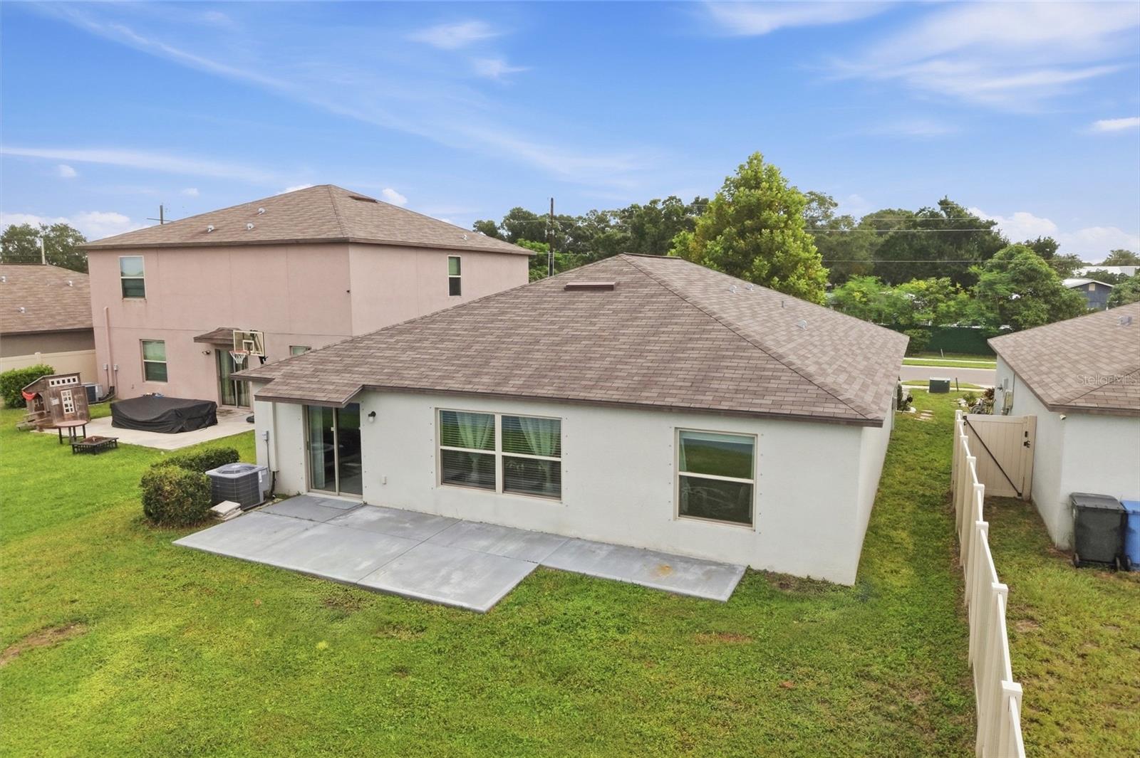 1423 Golden Glow Dr Property Photo 68