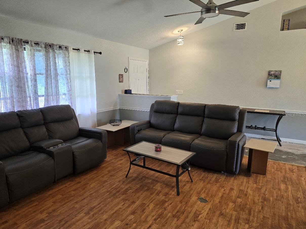 22469 Aster Ave Property Photo 6