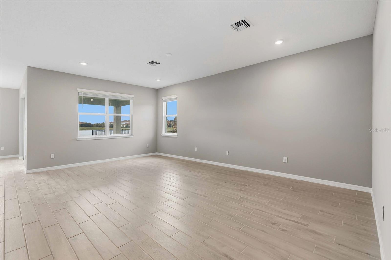 13723 Green Hammock Pl Property Photo 8