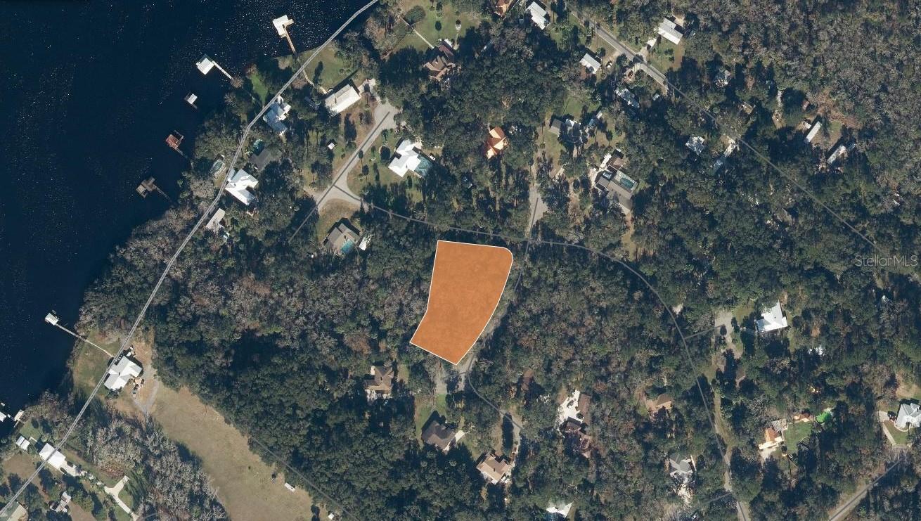 Spring Creek Dr Property Photo 2