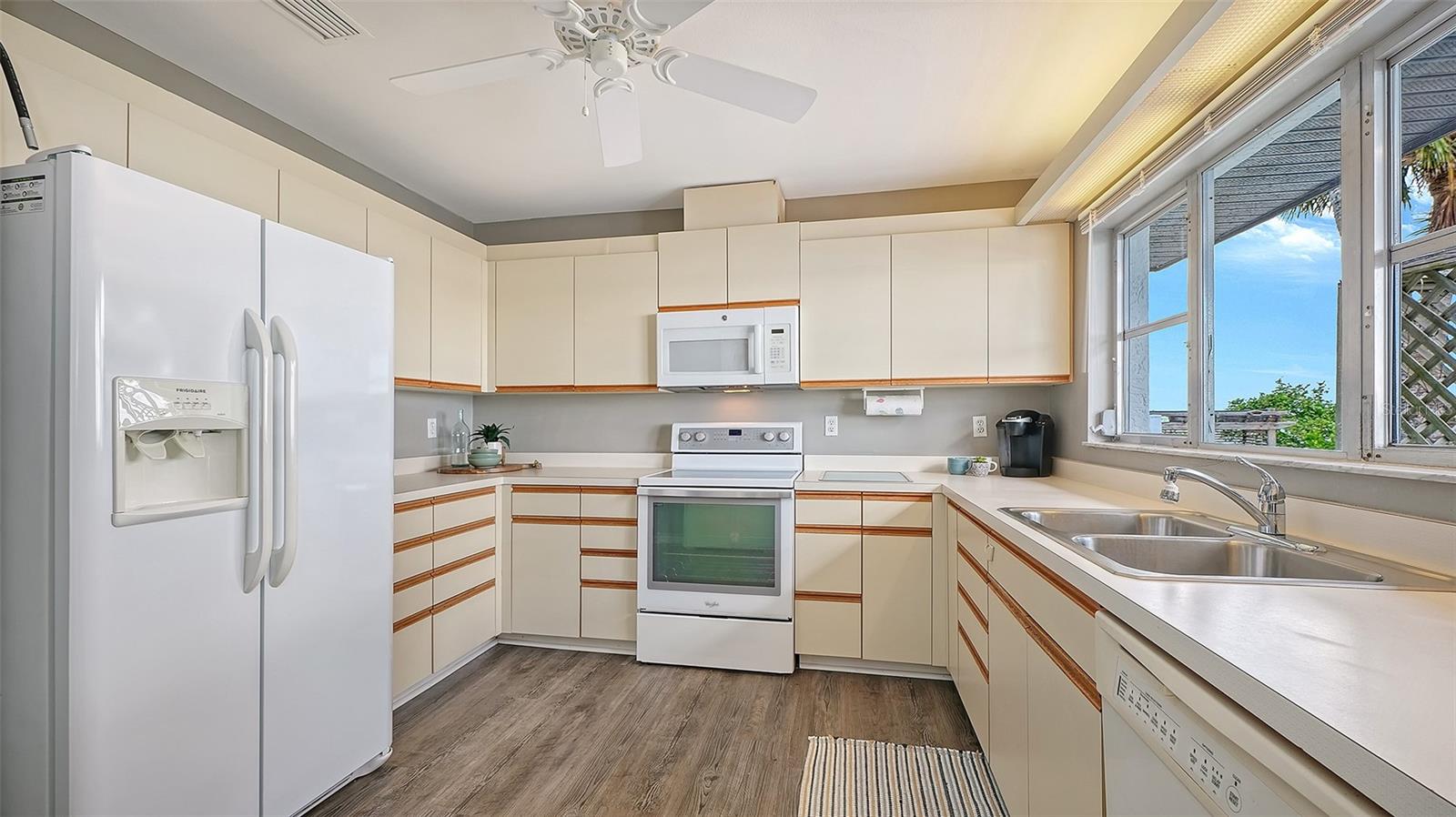 1604 Casey Key Rd Property Photo 19
