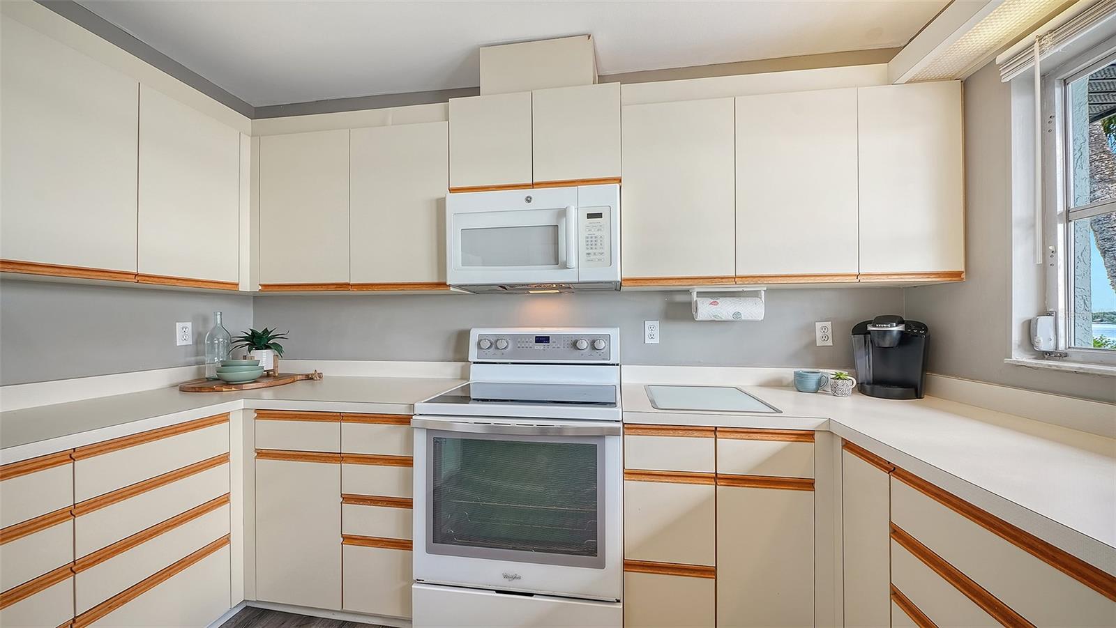 1604 Casey Key Rd Property Photo 22