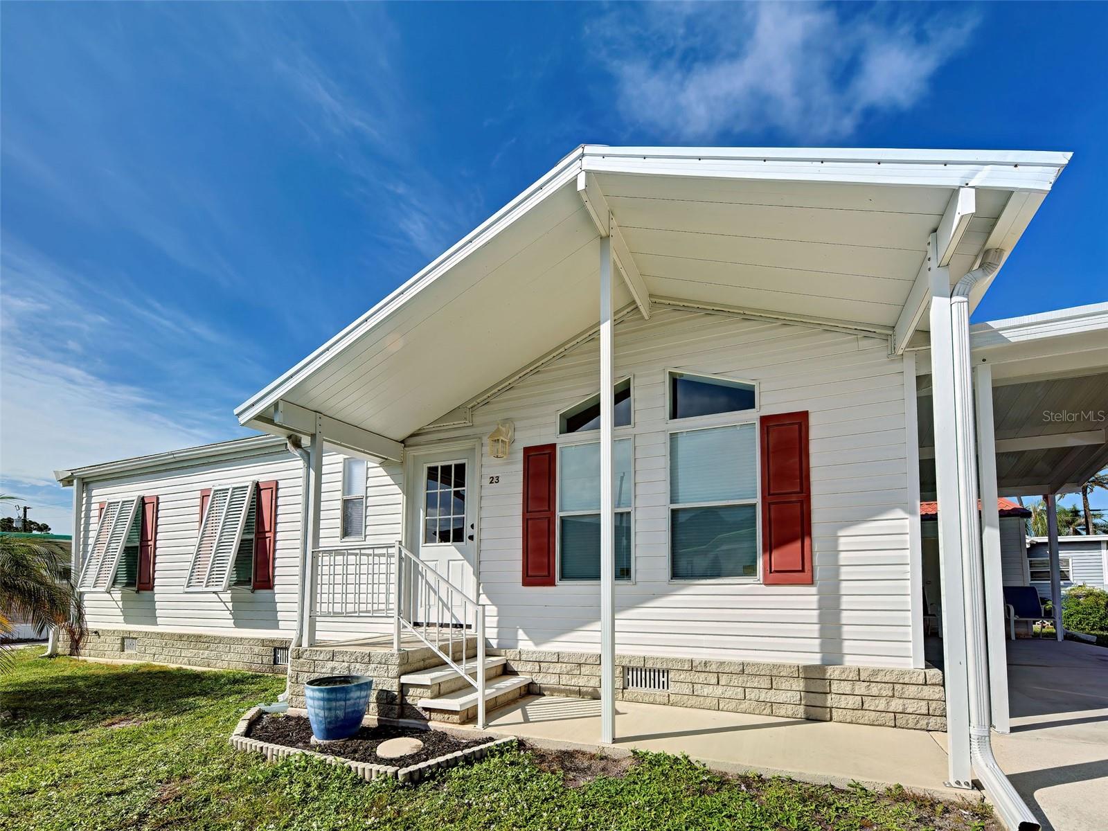 23 Siesta Cir W Property Photo 4