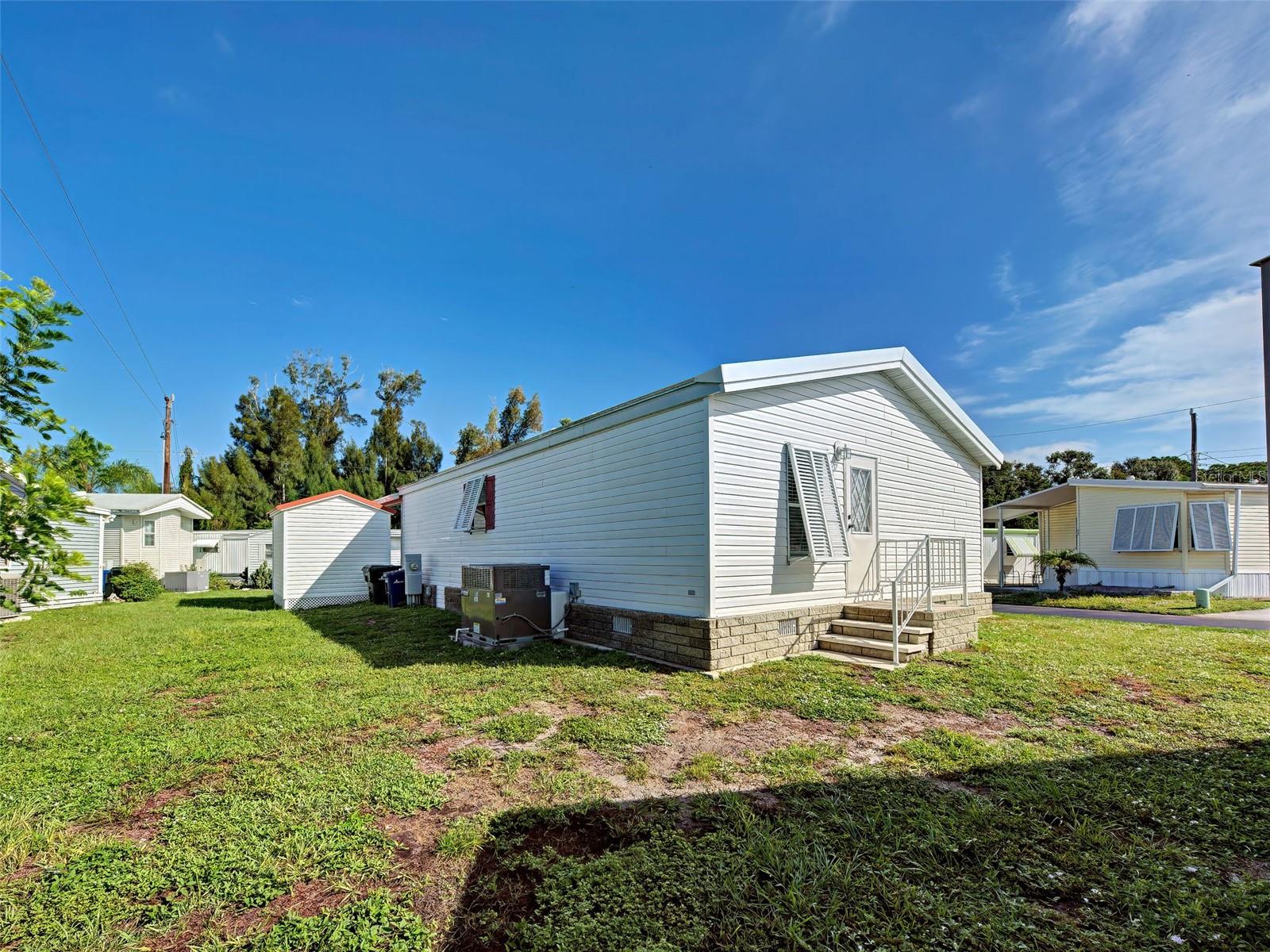 23 Siesta Cir W Property Photo 7
