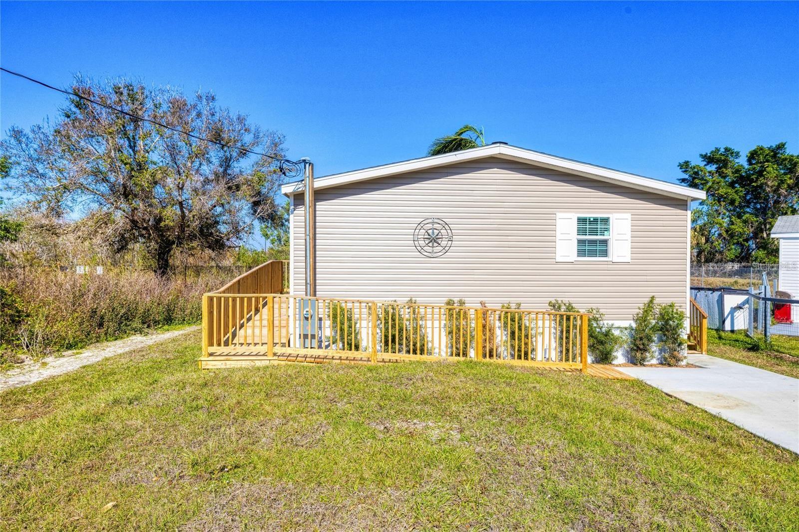6720 Villaview Dr Property Photo 8