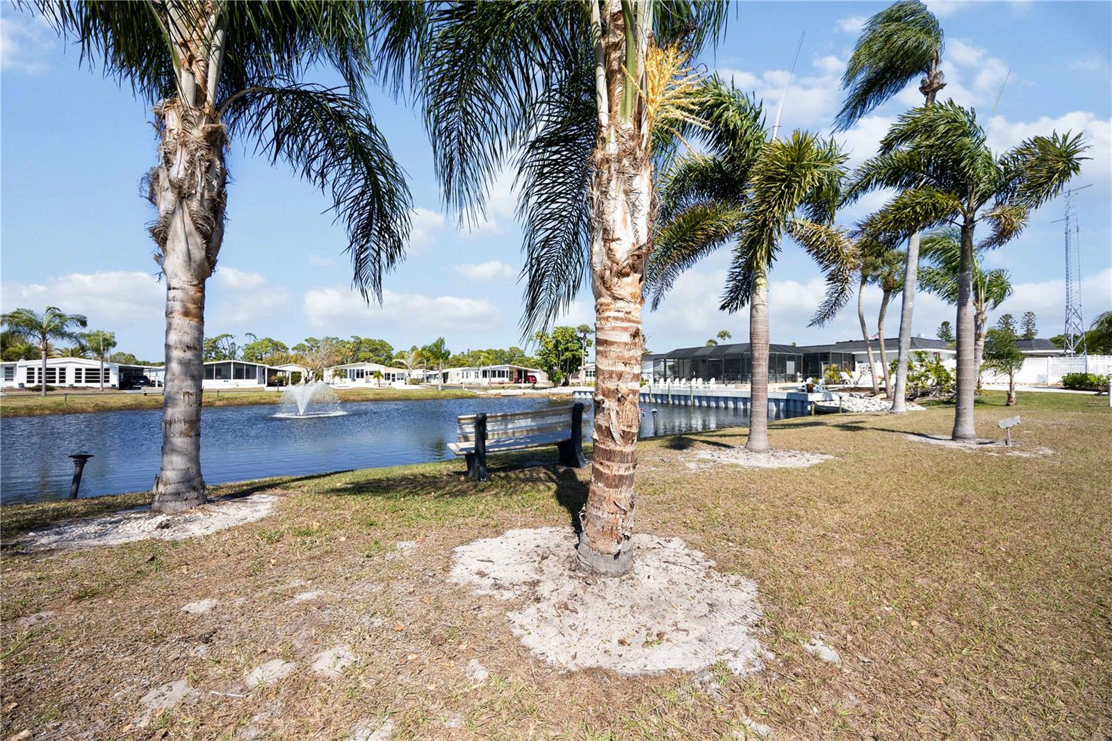2 S Botany Bay Cir Property Photo 7