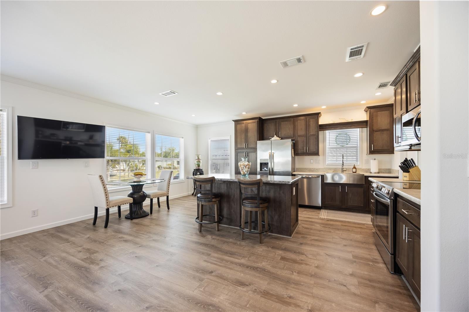 2 S Botany Bay Cir Property Photo 26