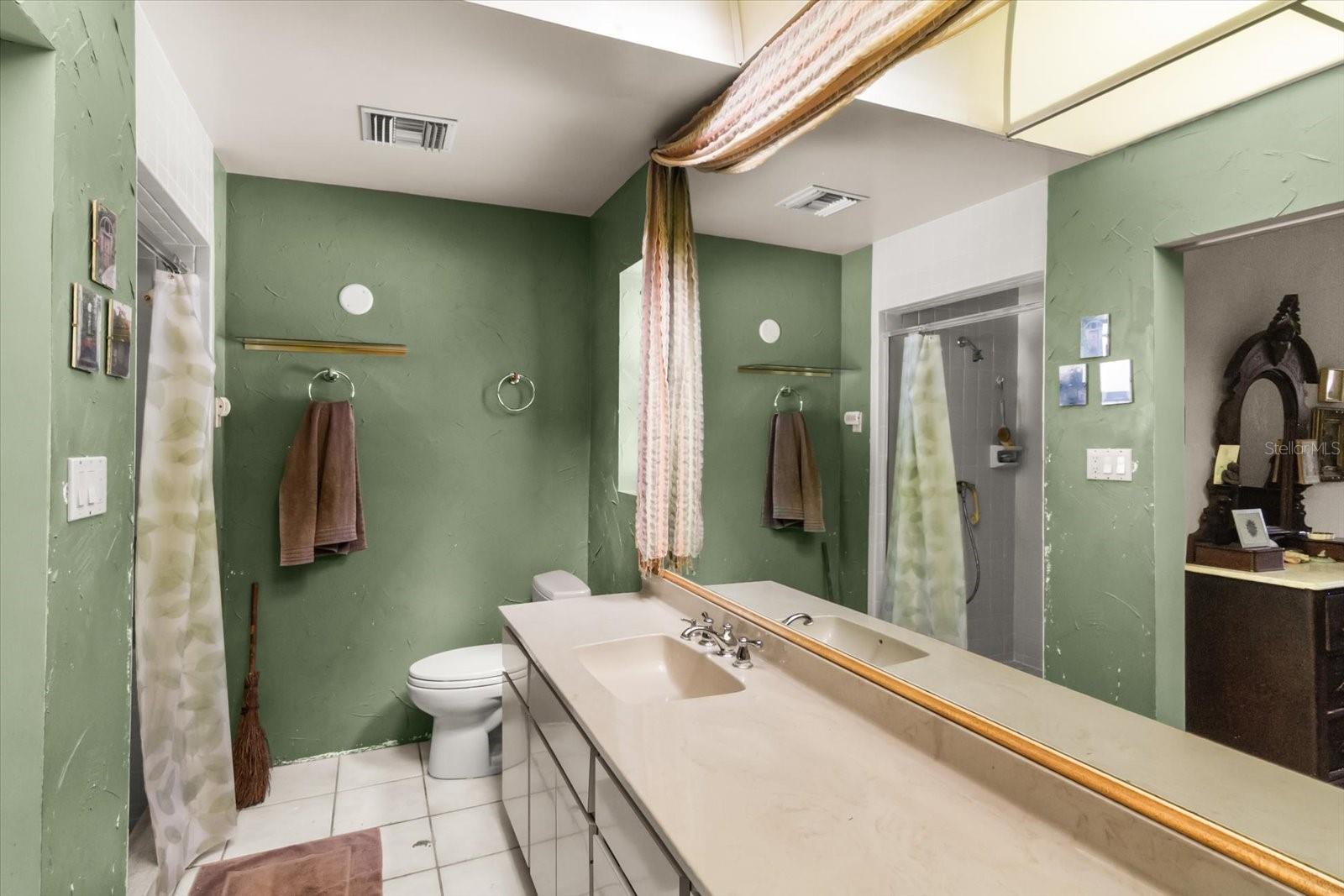 2921 Wood St Property Photo 21
