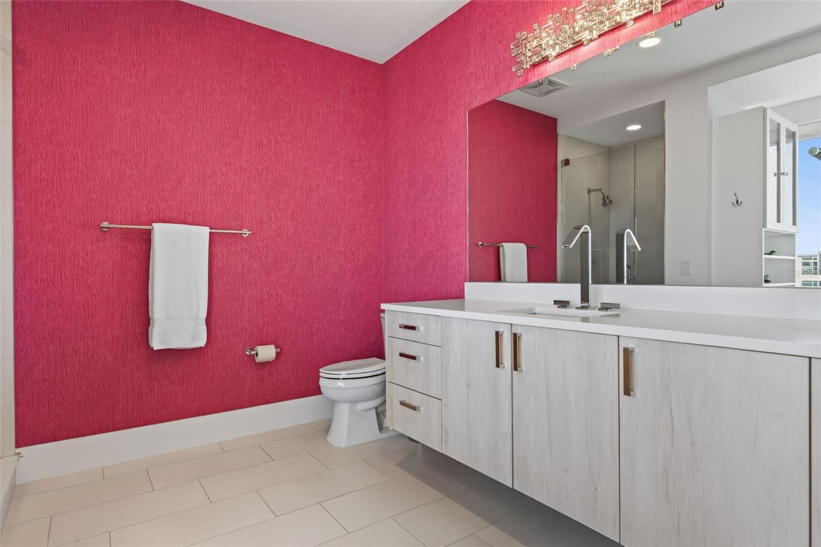 540 N Tamiami Trl #1604 Property Photo 38