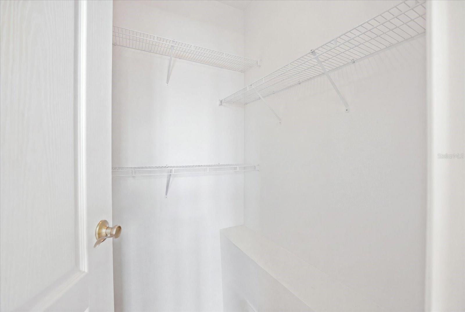 1273 Berkshire Cir Property Photo 18