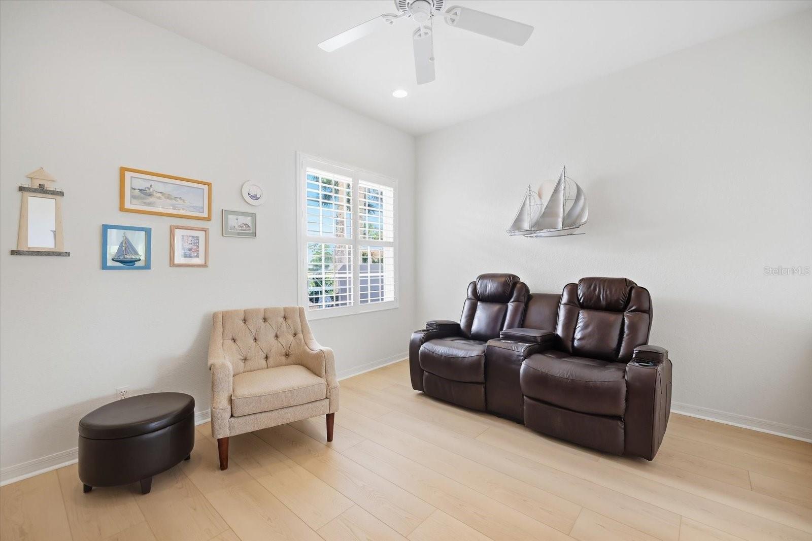 1273 Berkshire Cir Property Photo 23