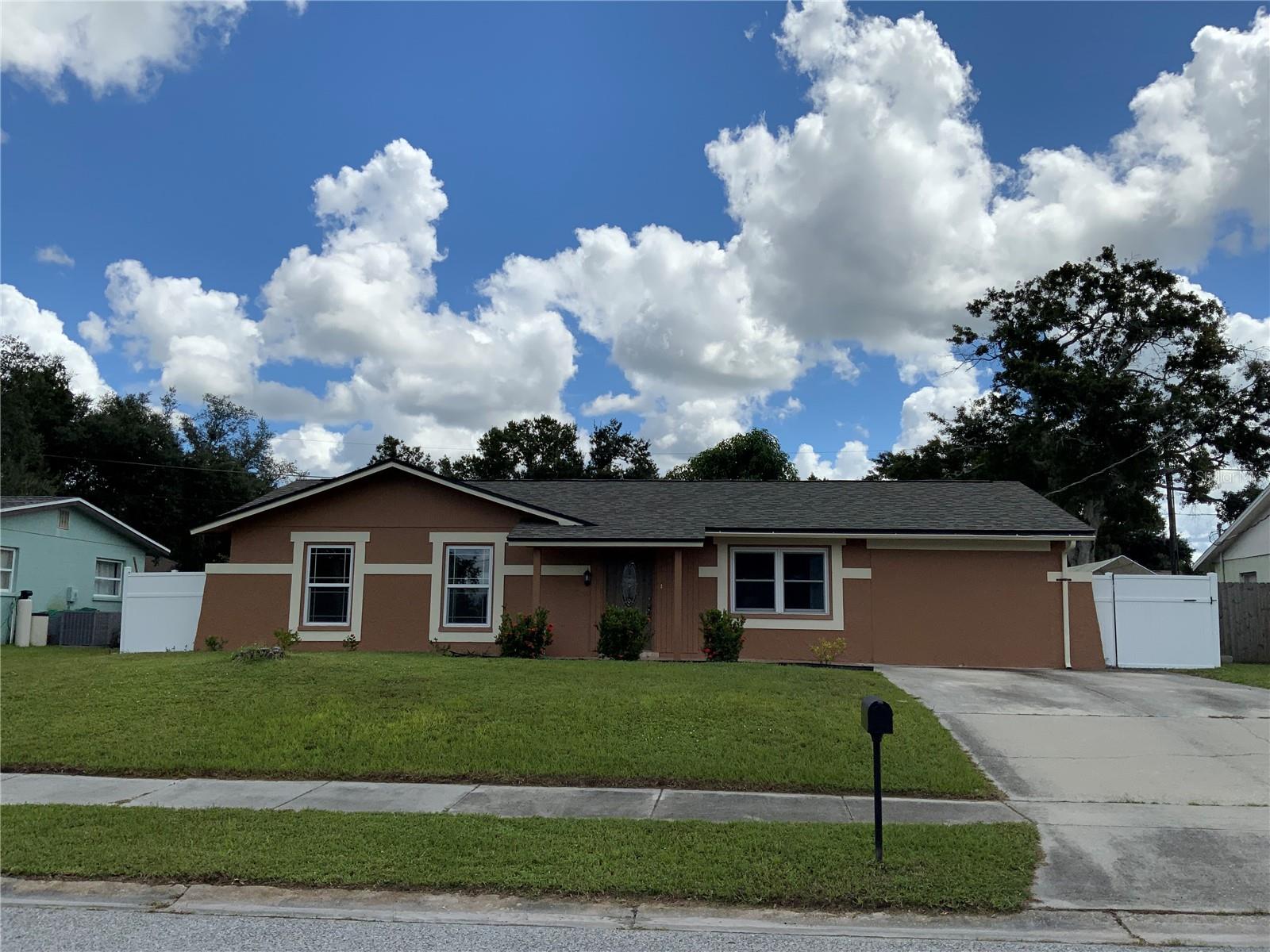 4011 Westminster Dr Property Photo 1