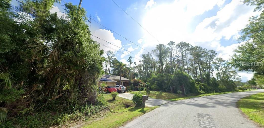Lanark Ave Property Photo 3