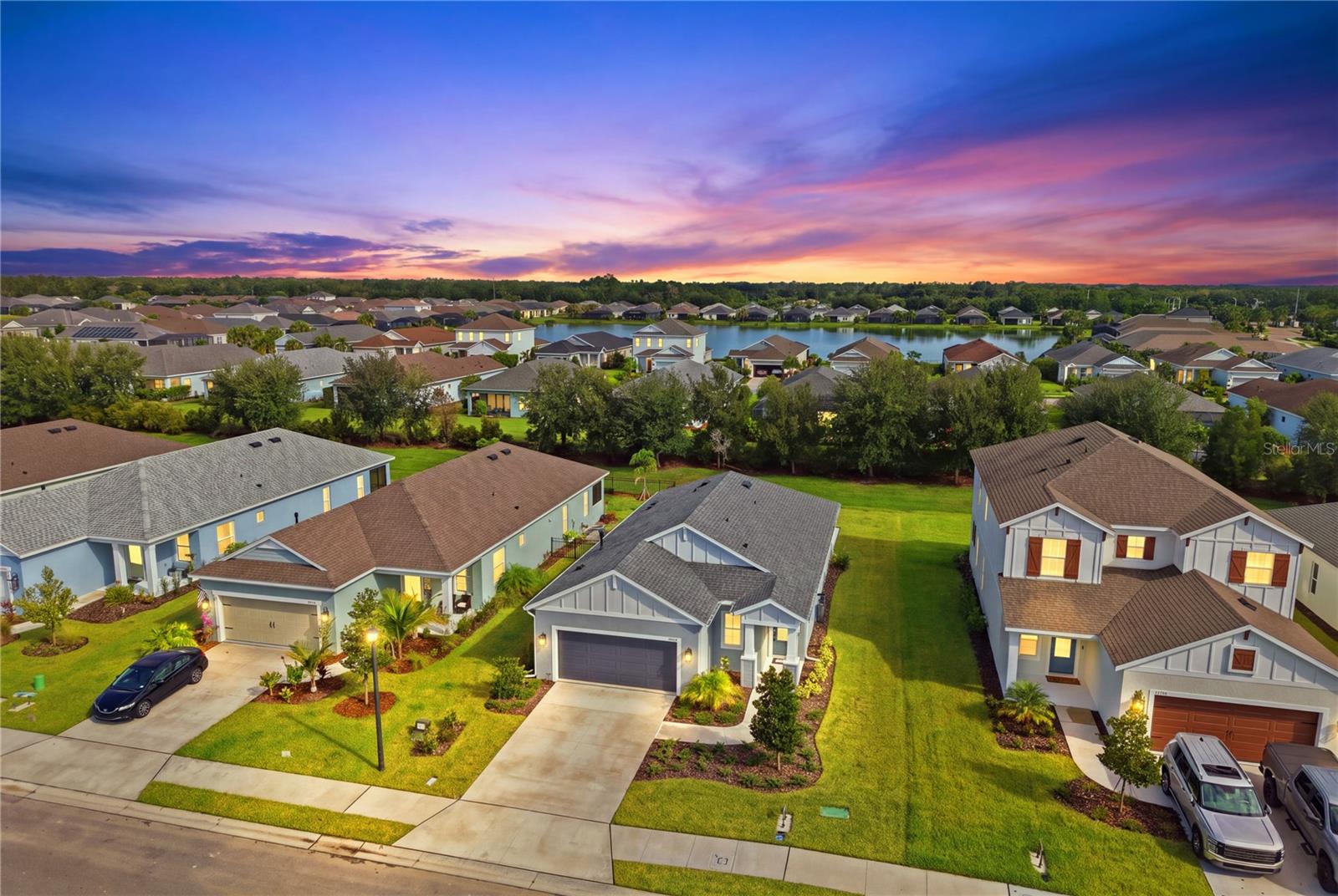 13826 Spinning Rod Way Property Photo 3