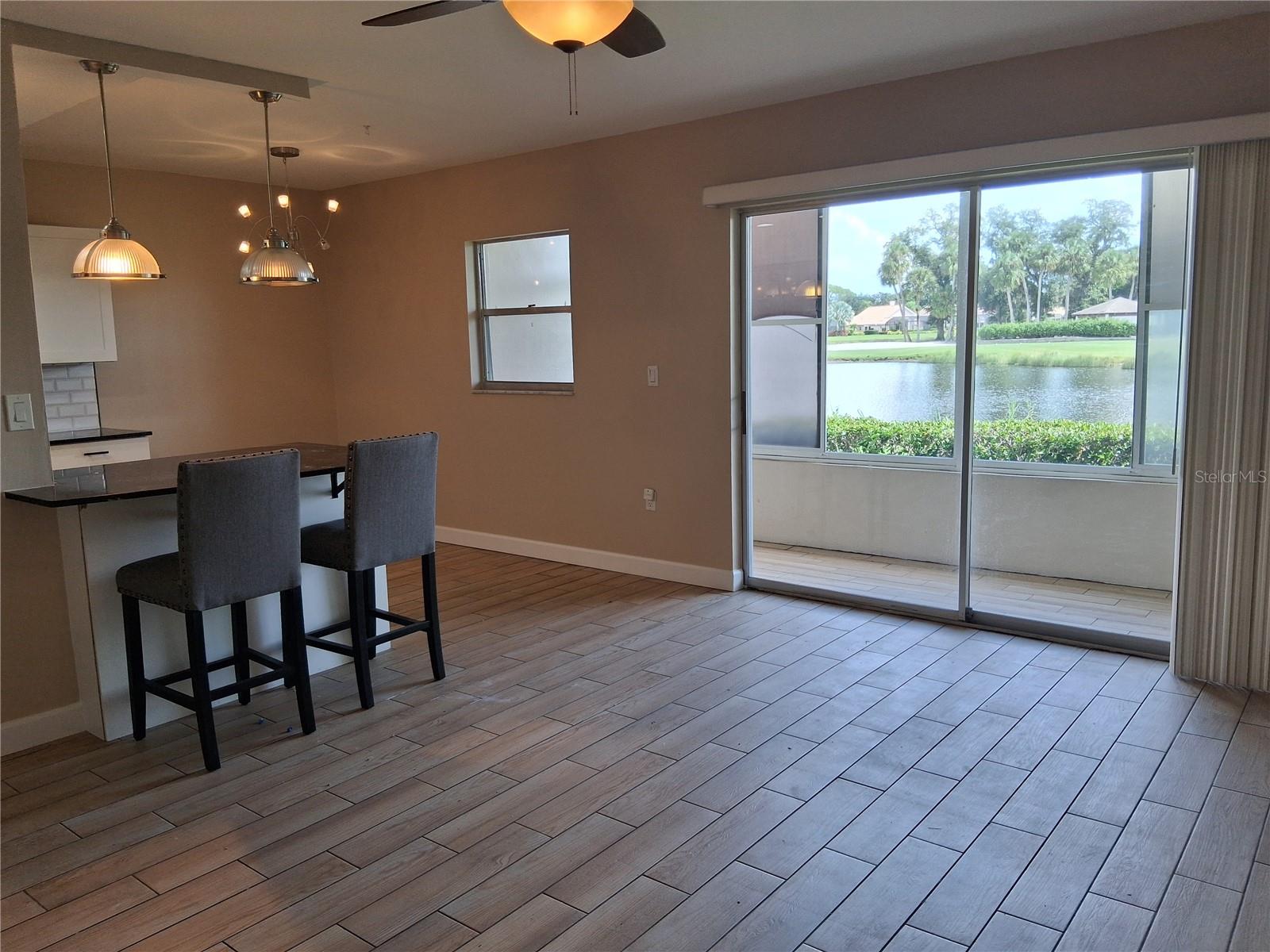 7231 W Country Club Dr N #130 Property Photo 4