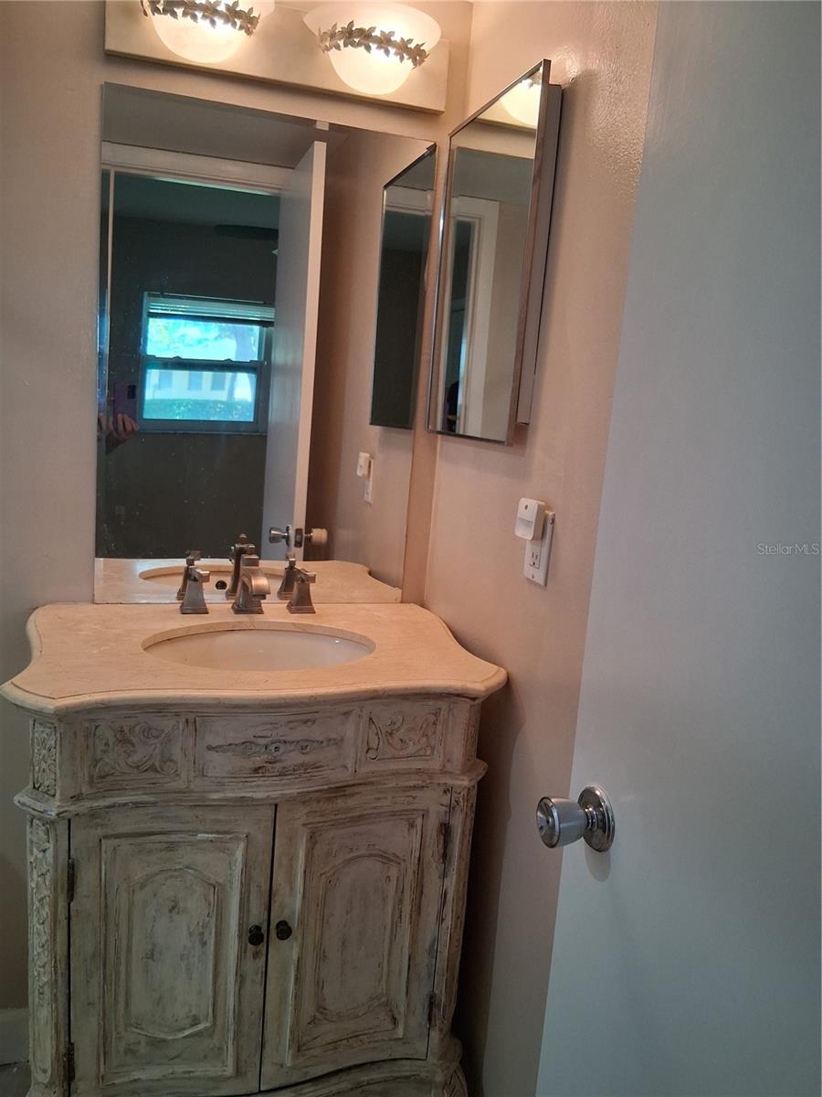 7231 W Country Club Dr N #130 Property Photo 12