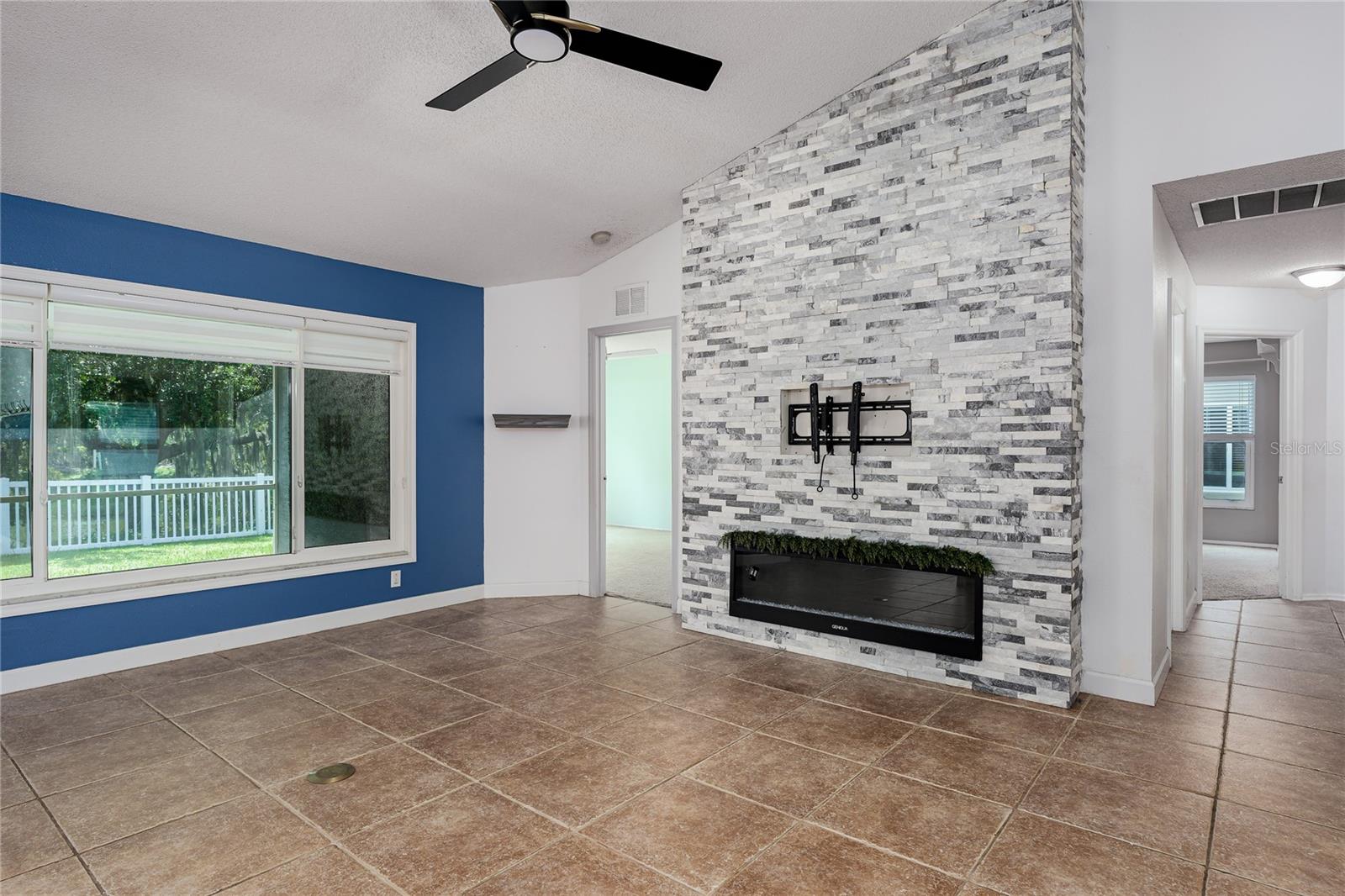 4008 Kingsfield Dr Property Photo 14