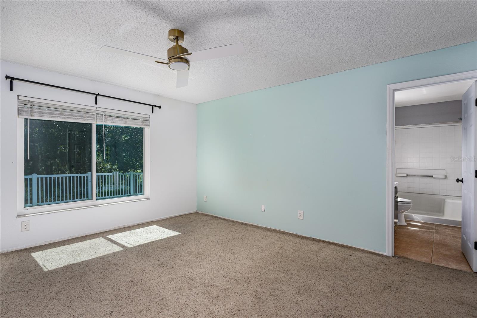 4008 Kingsfield Dr Property Photo 16