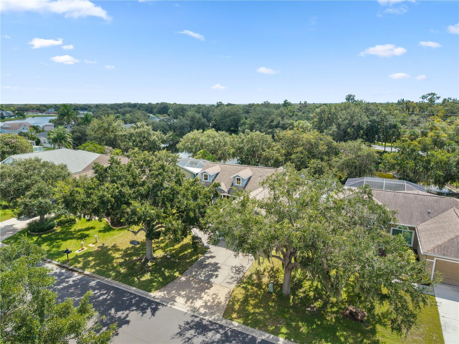 4008 Kingsfield Dr Property Photo 42