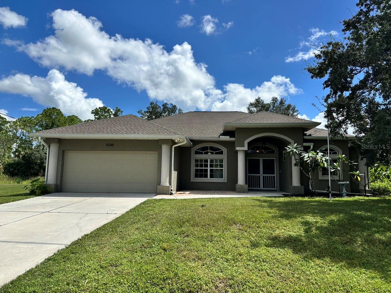 4288 Lobelia St Property Photo 1