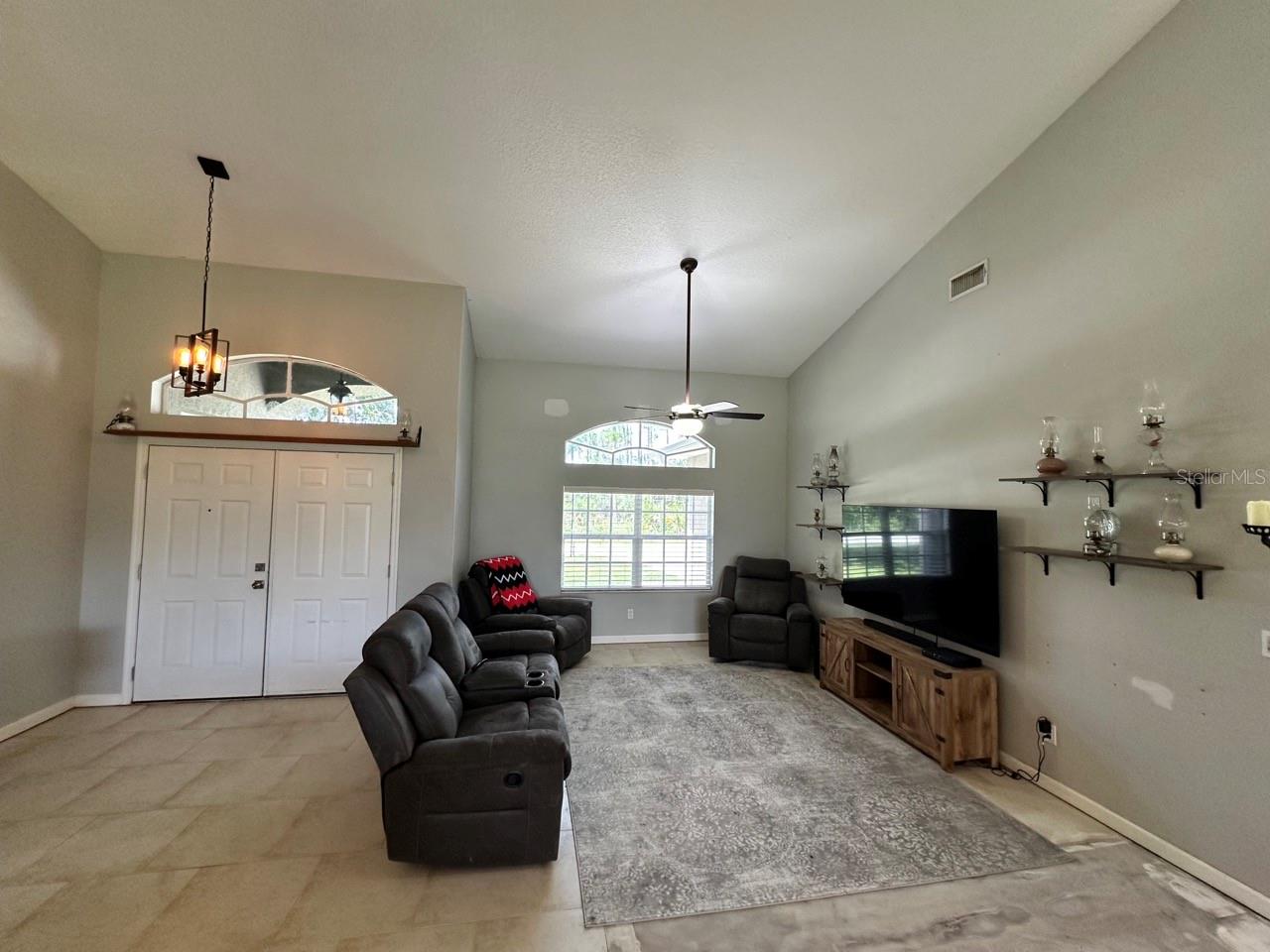 4288 Lobelia St Property Photo 5
