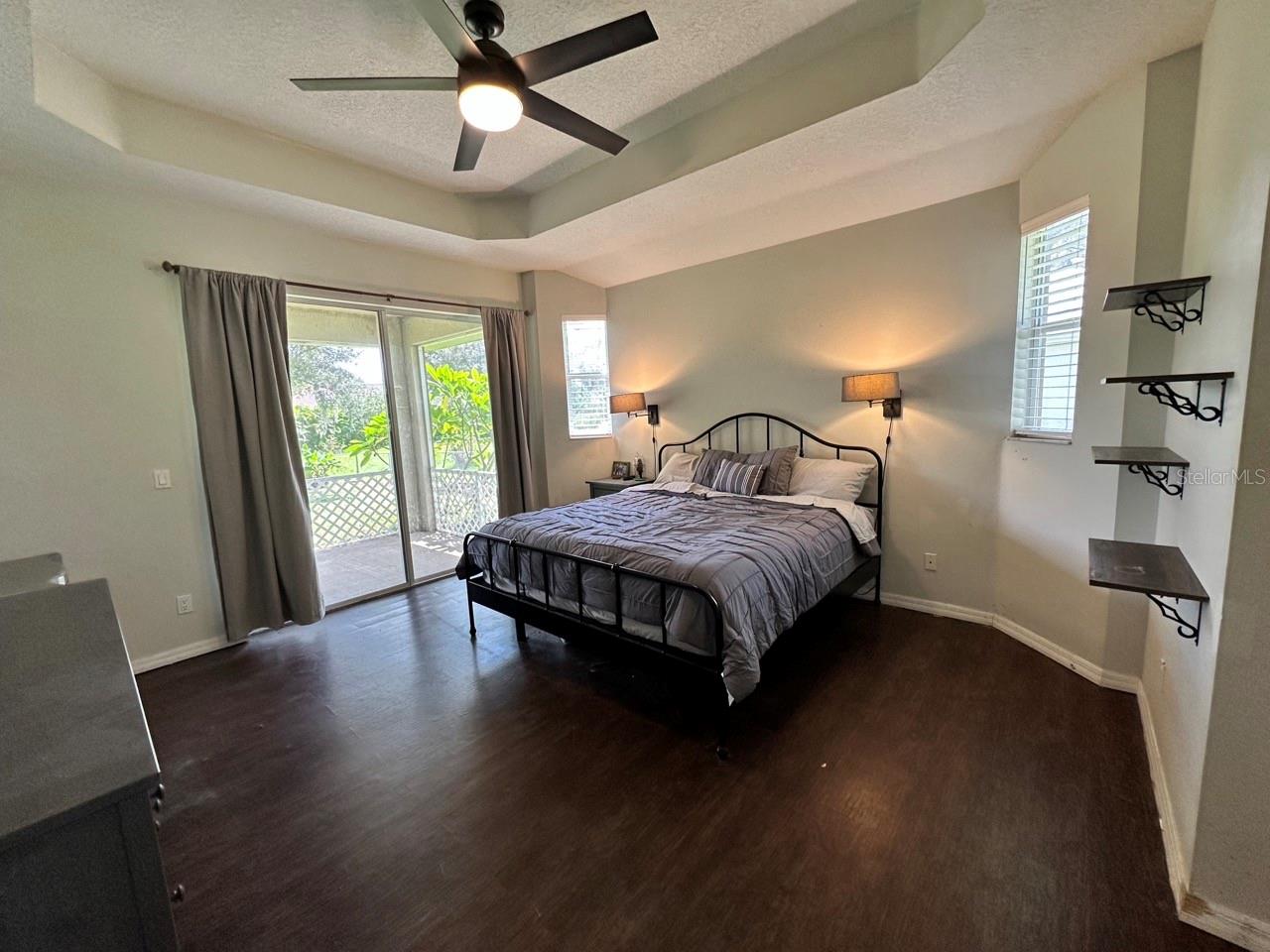 4288 Lobelia St Property Photo 13