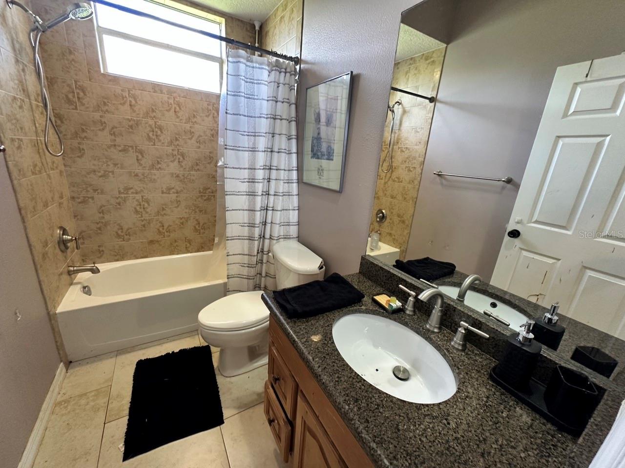 4288 Lobelia St Property Photo 19