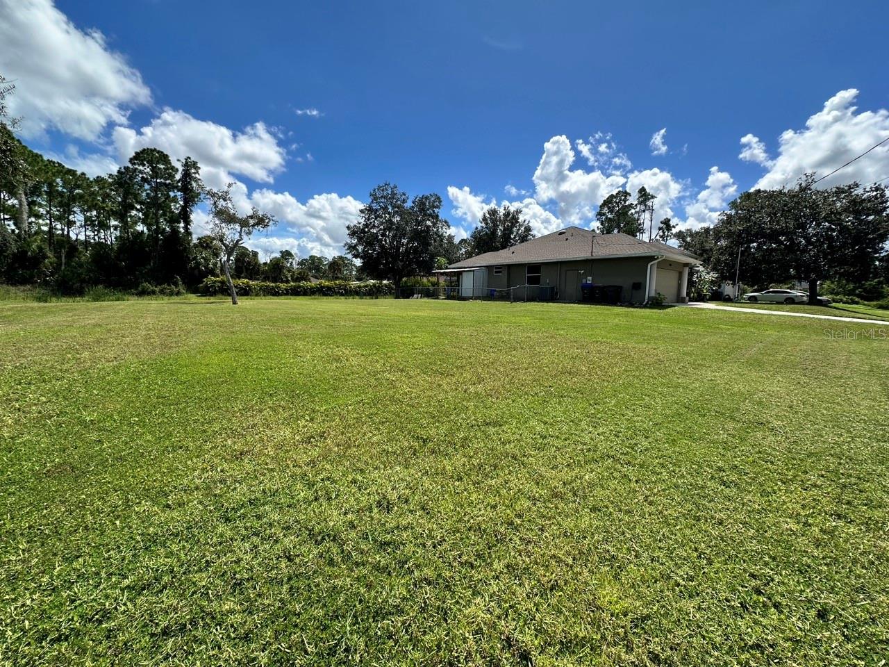 4288 Lobelia St Property Photo 23