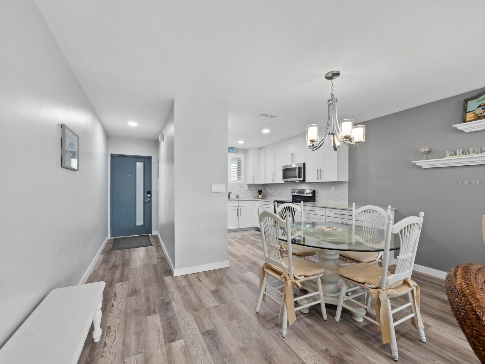 500 S Washington Dr #19b Property Photo 4