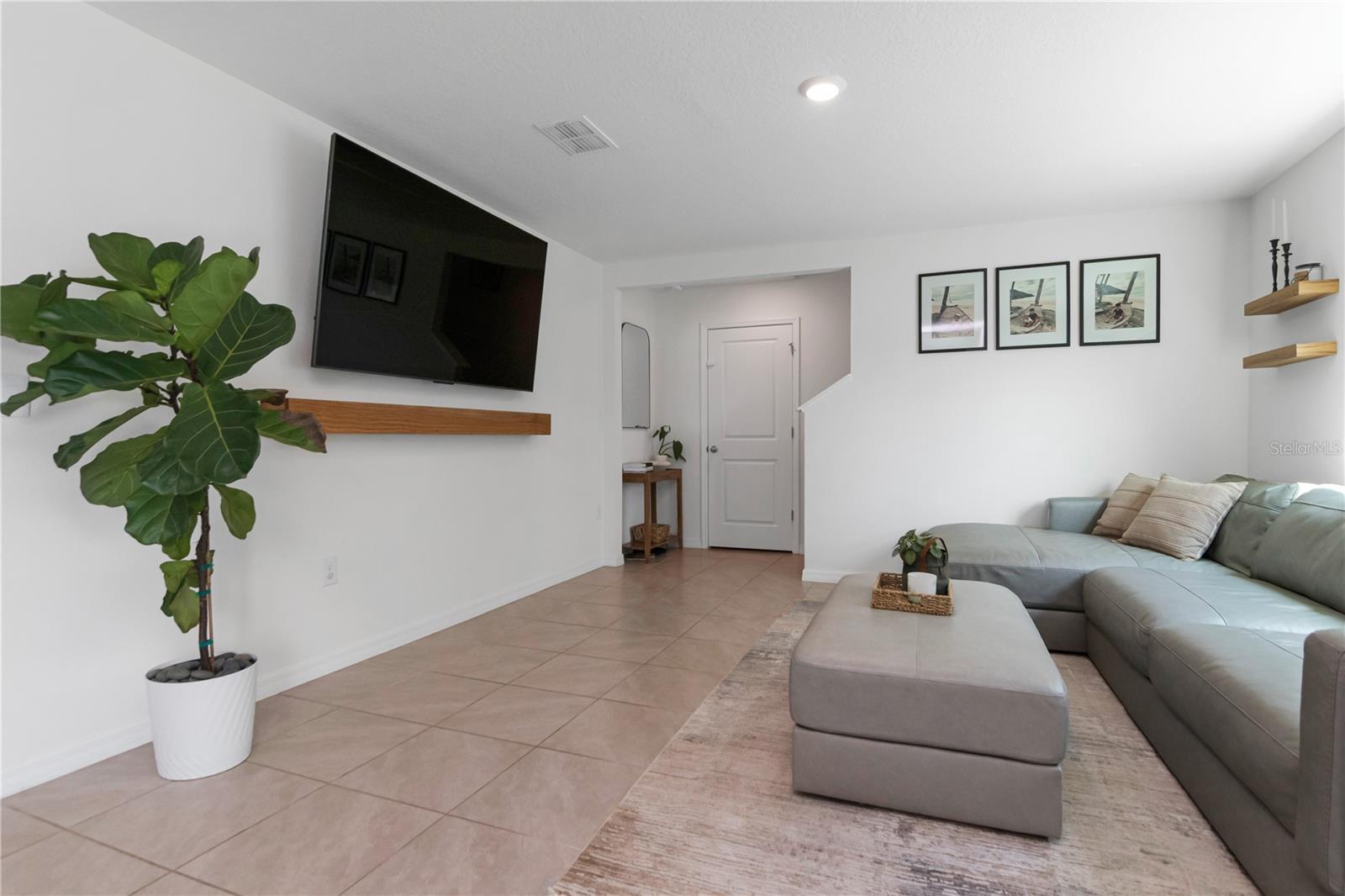 13448 Mylion Way Property Photo 15