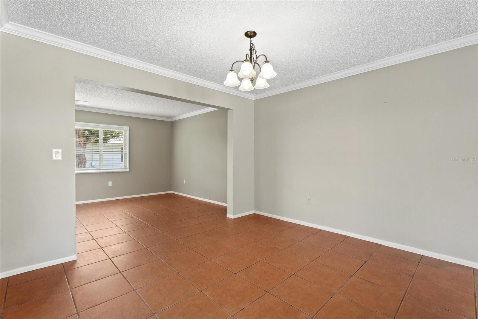 1507 N Knollwood Dr Property Photo 14