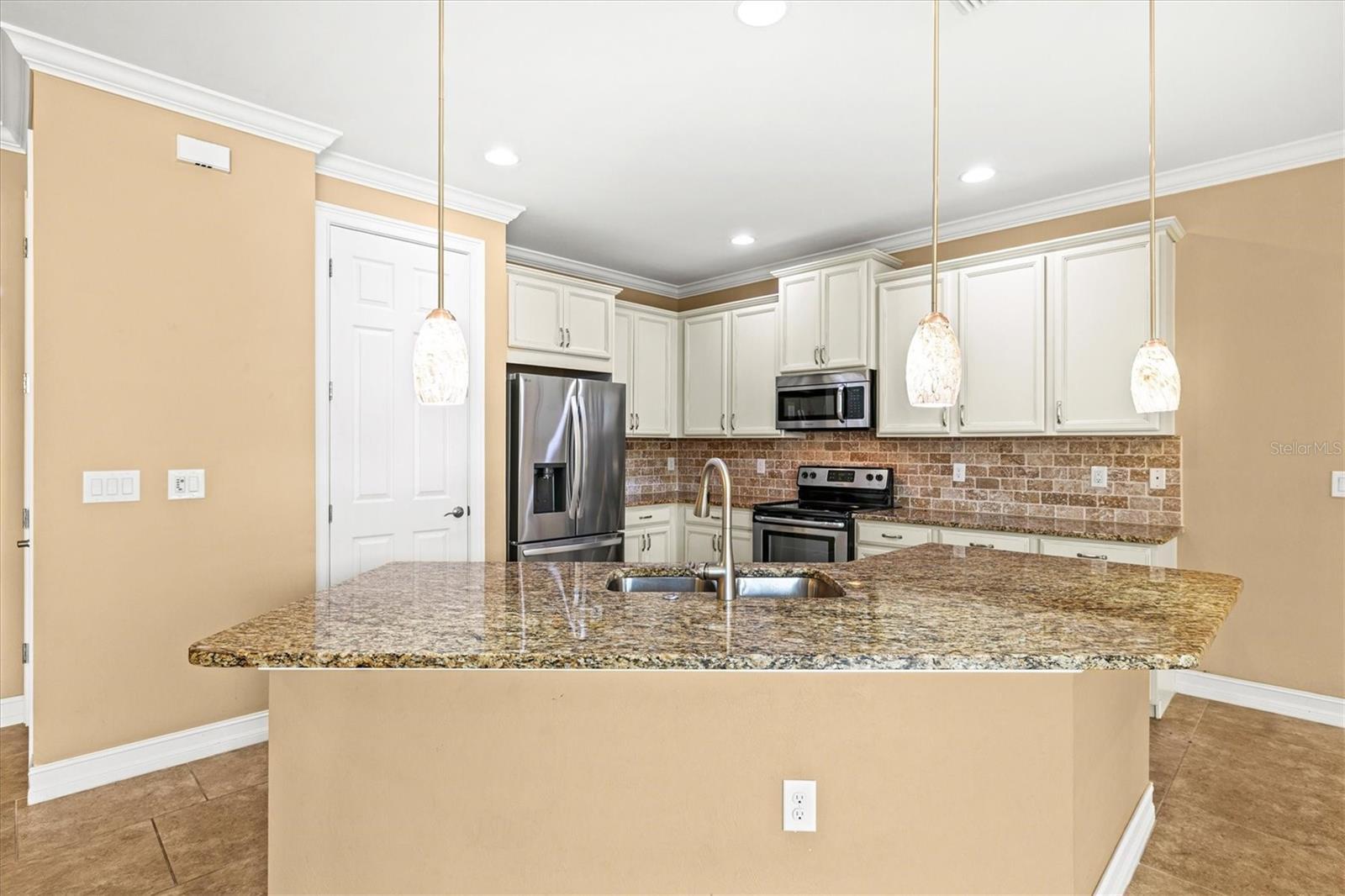 112 Ventosa Pl Property Photo 17