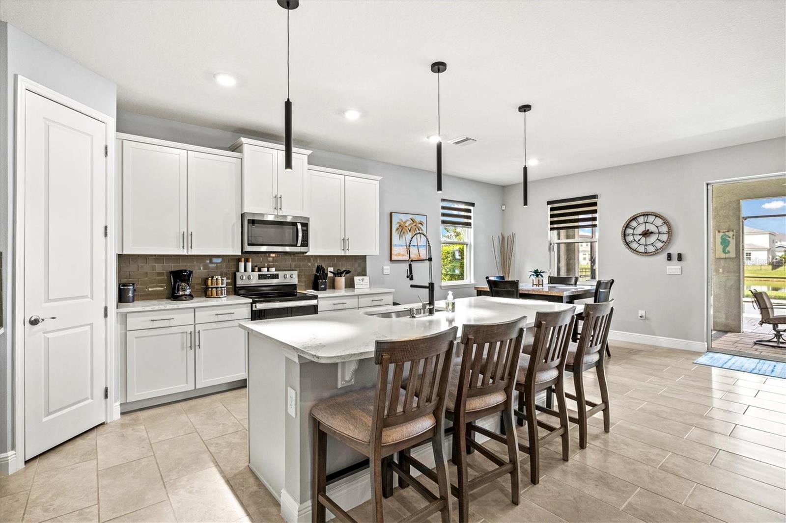 17825 Gulf Ranch Pl Property Photo 11