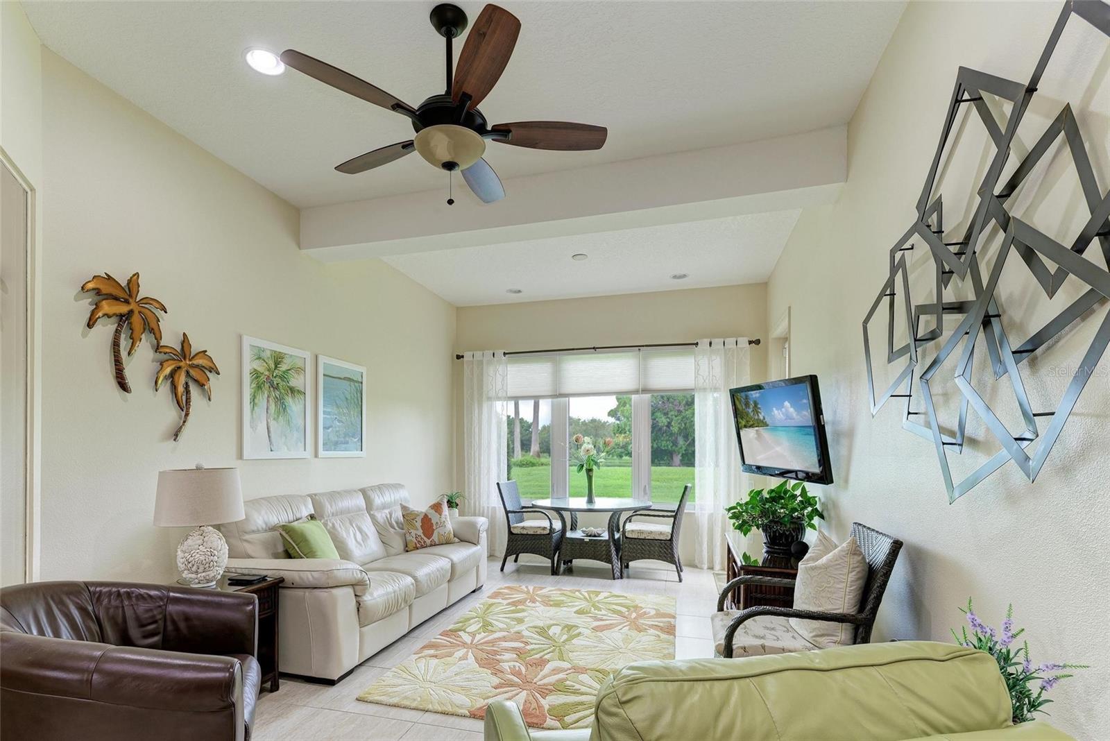 6635 Oakbrooke Cir Property Photo 8