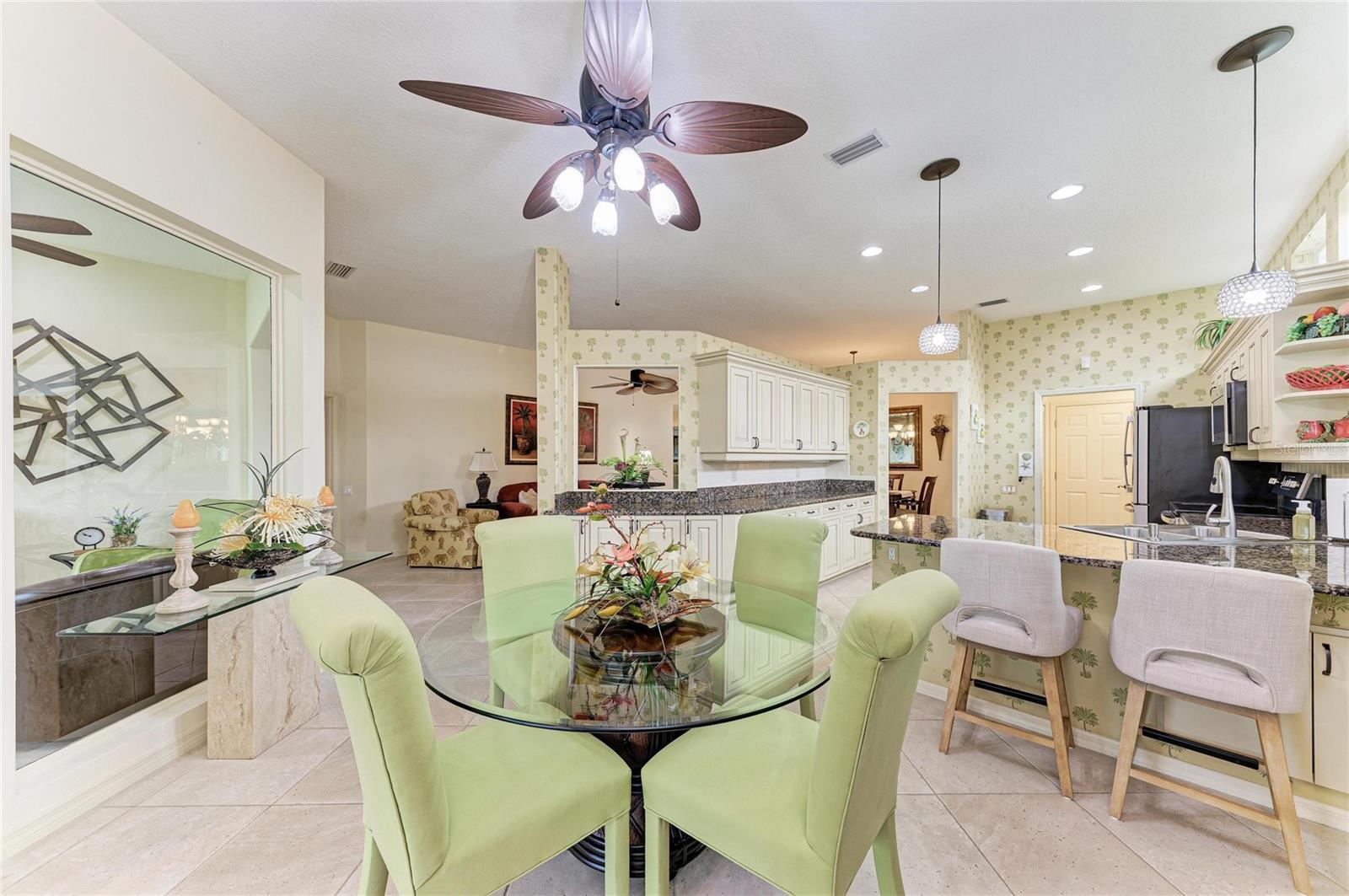 6635 Oakbrooke Cir Property Photo 15