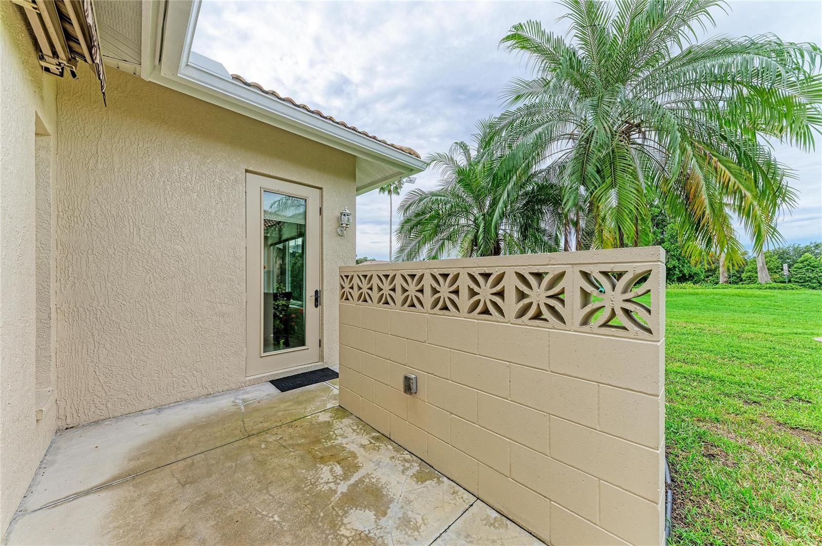 6635 Oakbrooke Cir Property Photo 33