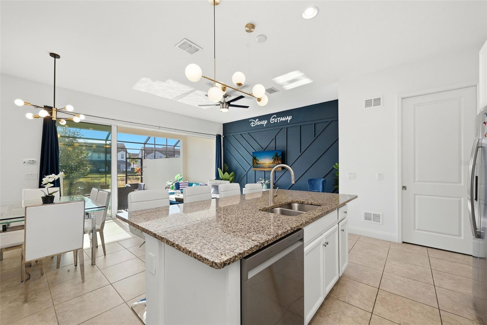 147 Captiva Dr Property Photo 13