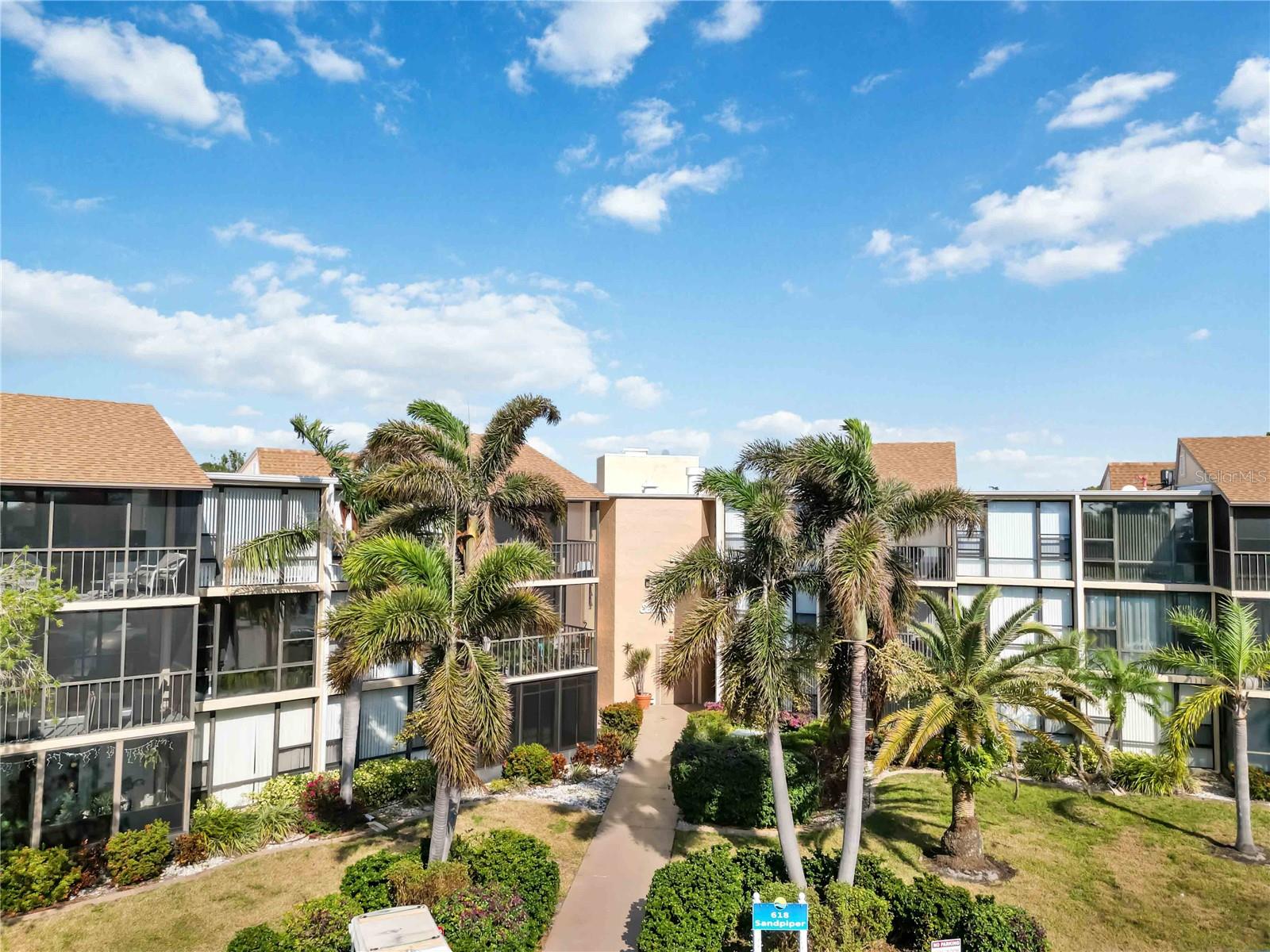 618 Bird Bay Dr S #201 Property Photo