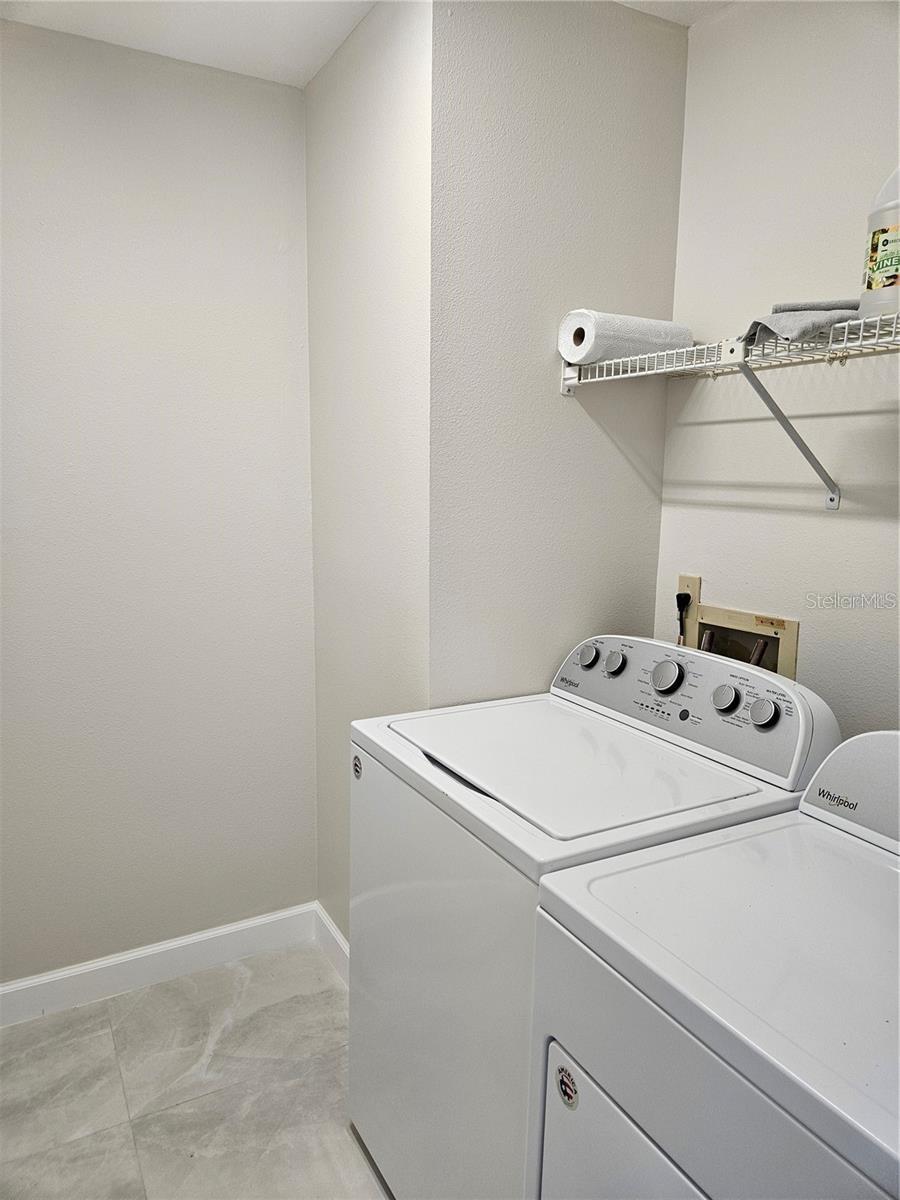 3183 Sandleheath #41 Property Photo 6