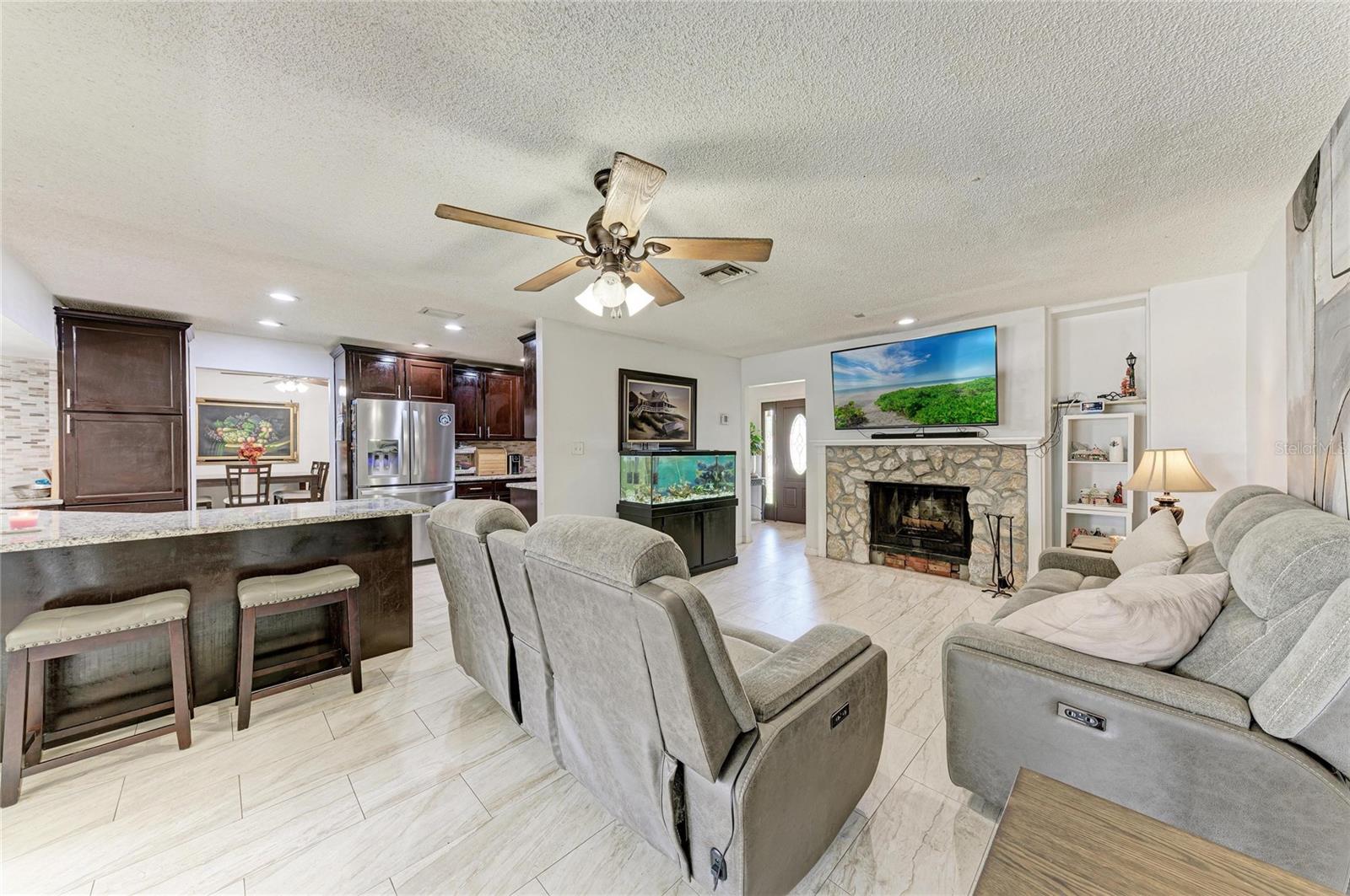 1520 Sunnyhills Dr Property Photo 6