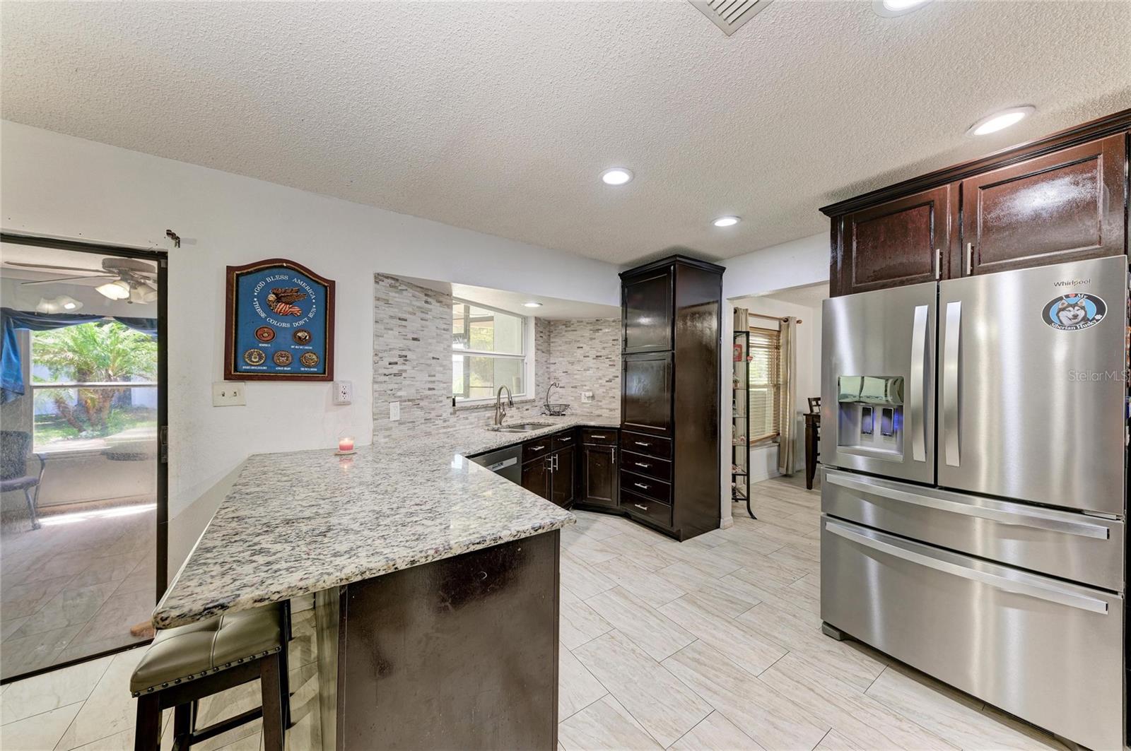 1520 Sunnyhills Dr Property Photo 8