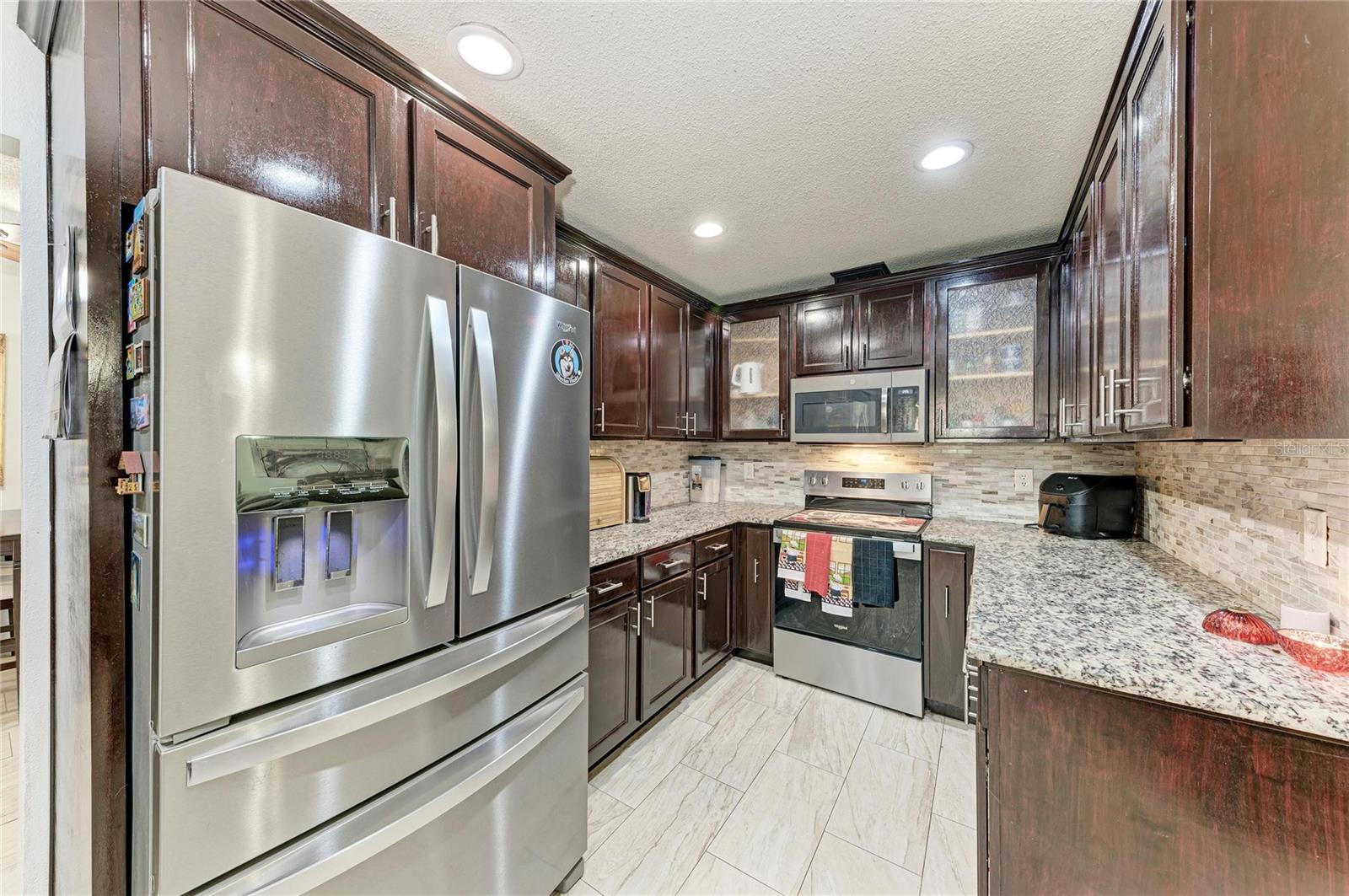 1520 Sunnyhills Dr Property Photo 10