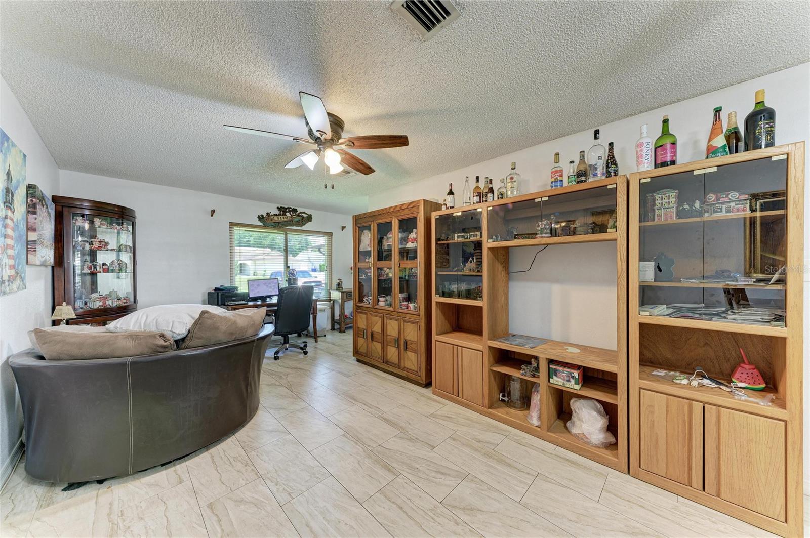 1520 Sunnyhills Dr Property Photo 13