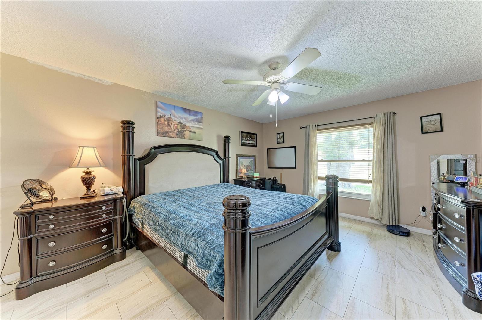 1520 Sunnyhills Dr Property Photo 14